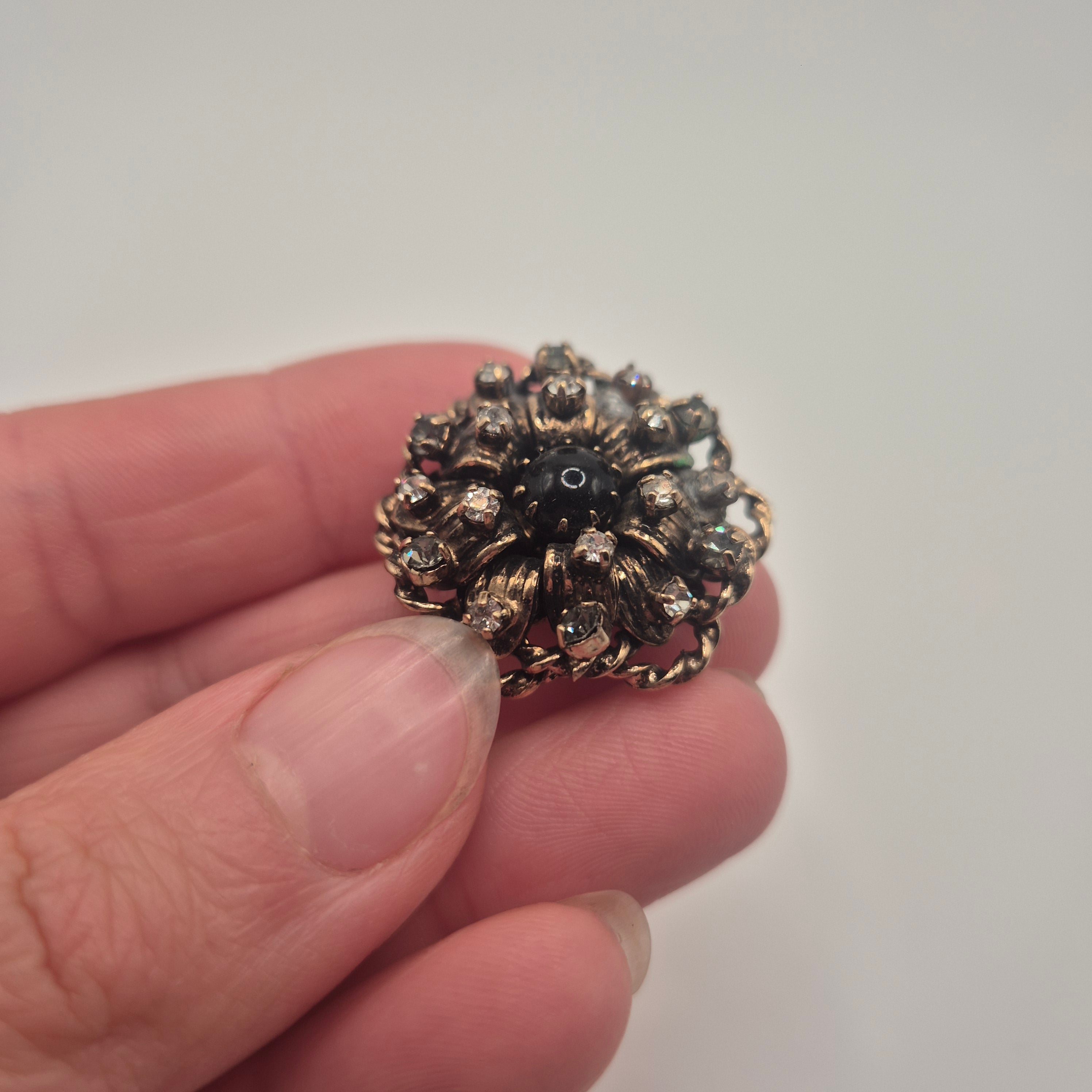 Prachtvoller Vintage-Metallknopf – Barock-Stil mit Onyx-Optik & Strass