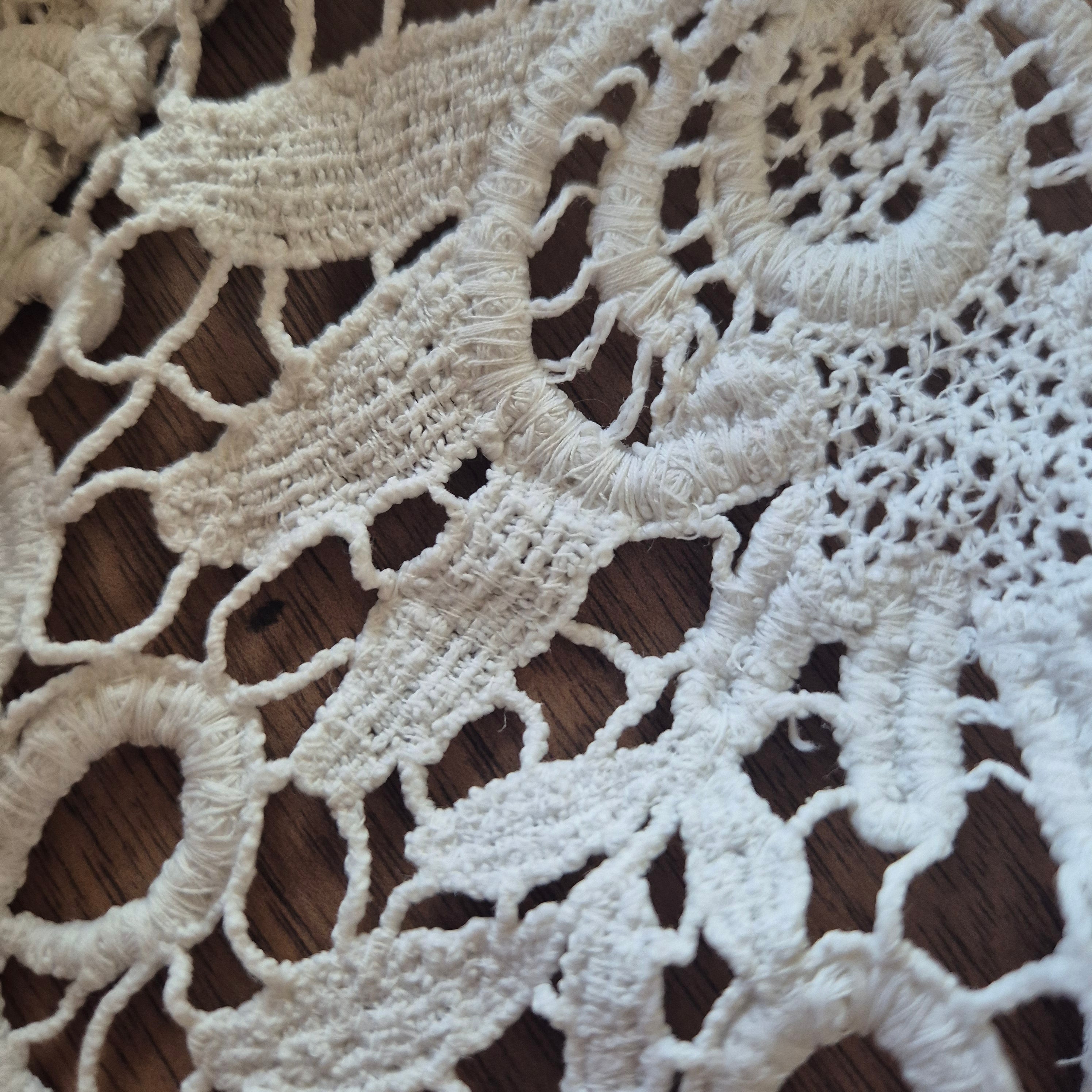 Antike handgemachte Spitze Borte geklöppelt gehäkelt 32x245cm für Handarbeiten