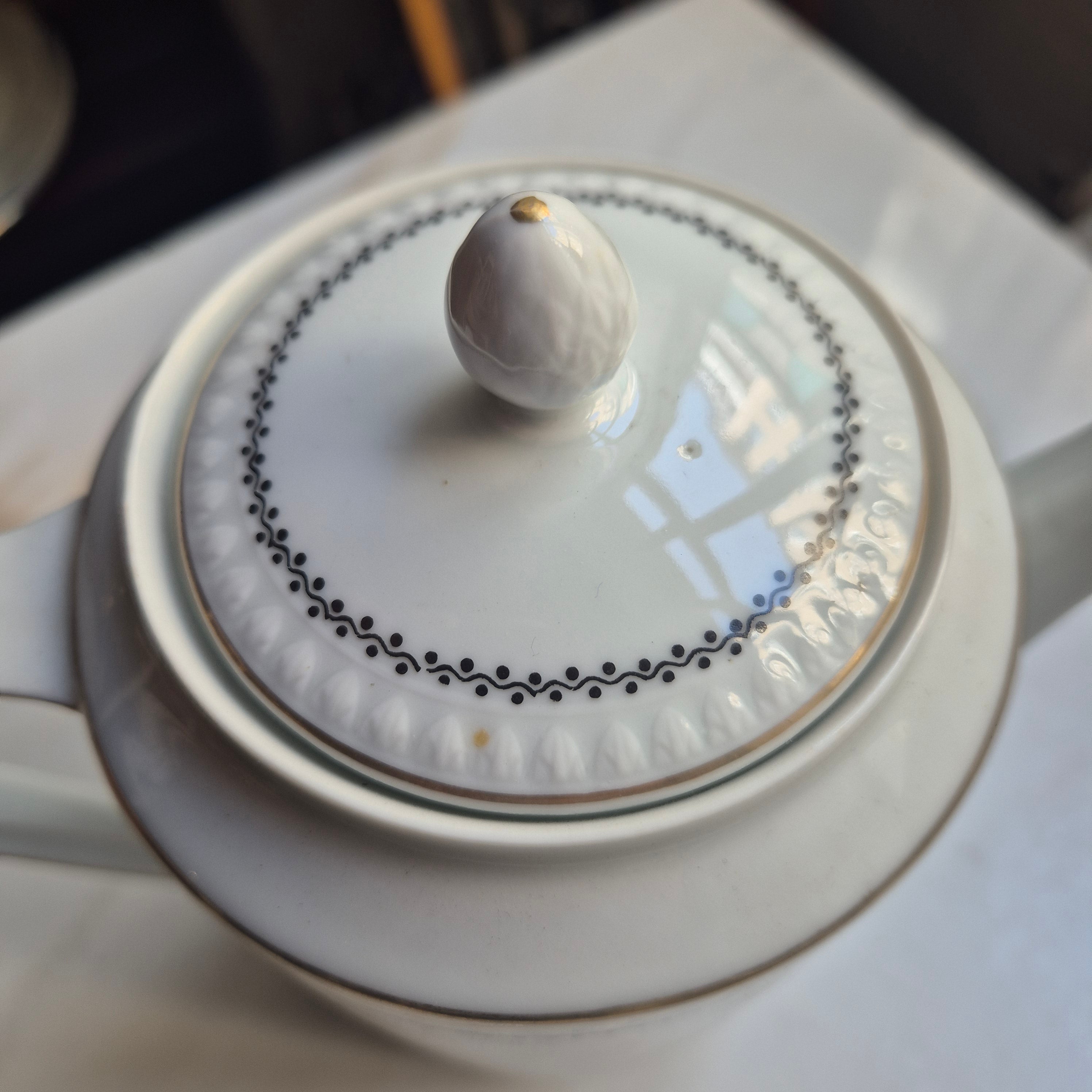 Silesia Kaffeekanne Porzellan - elegant & groß