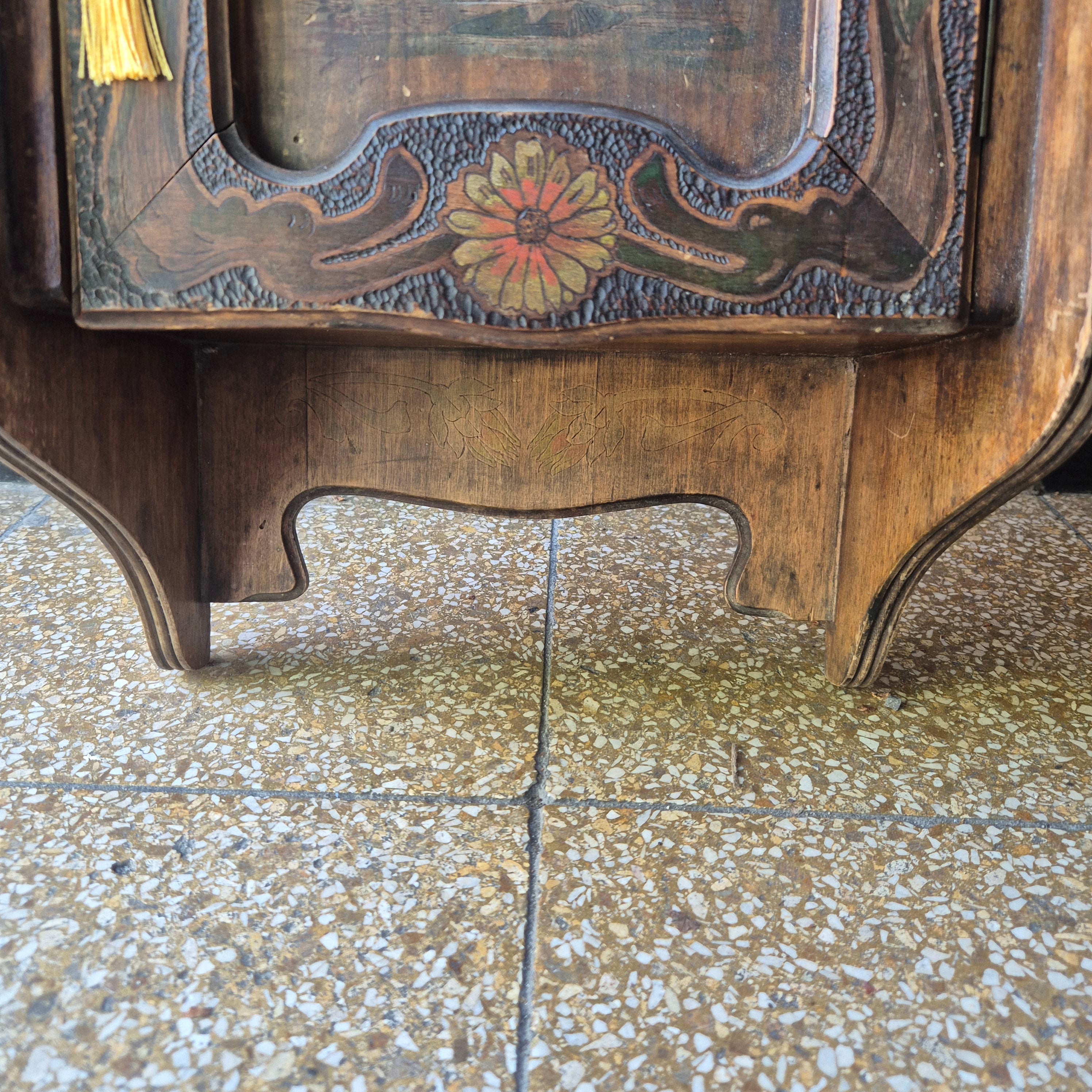 Antikes Jugendstil Hängeschränkchen - Apothekerschrank -  Nadelholz Handbemalt um 1880