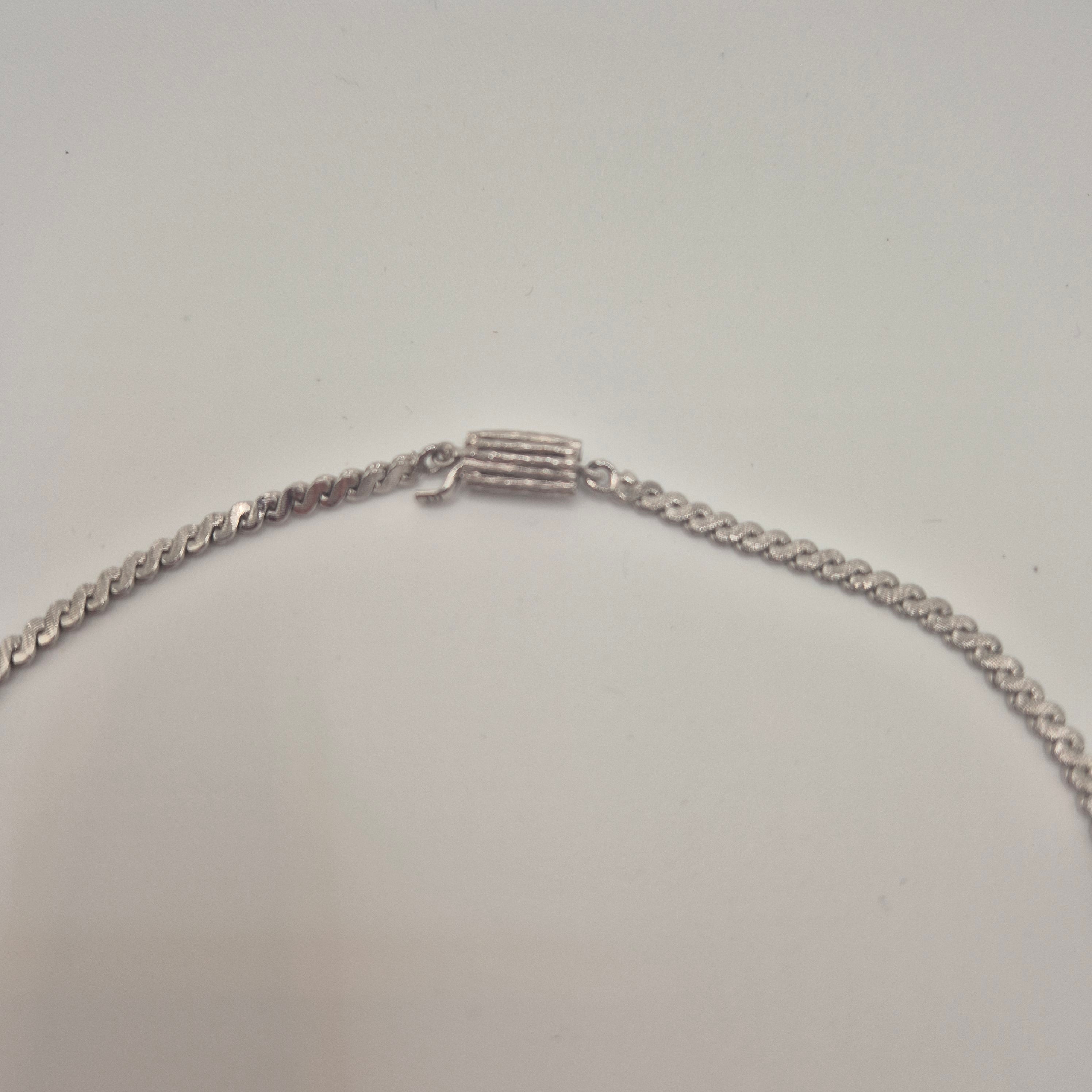 Prachtvolles Vintage-Collier – Smaragdgrüne Eleganz im Royal-Stil