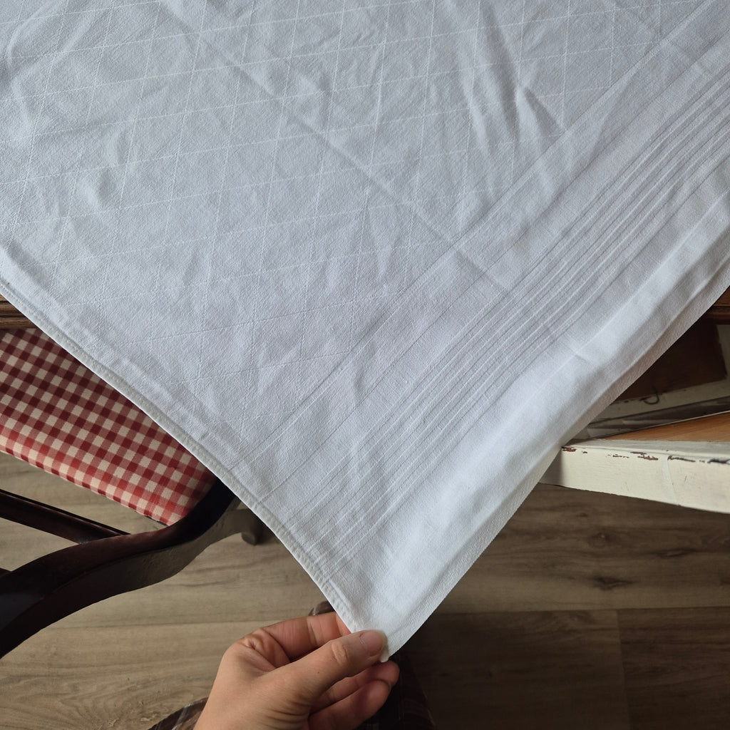 West Germany Baumwolle Serviette Mitteldecke Weiß 92x96cm Vintage 🤍