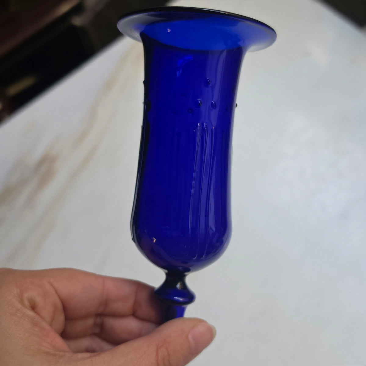Vintage-Solitärvase - Stielglas in Kobaltblau