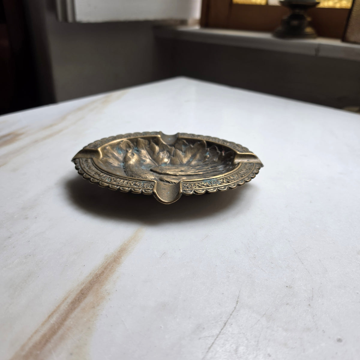 Messing-Aschenbecher mit Vogel-Relief – Vintage Dekoration