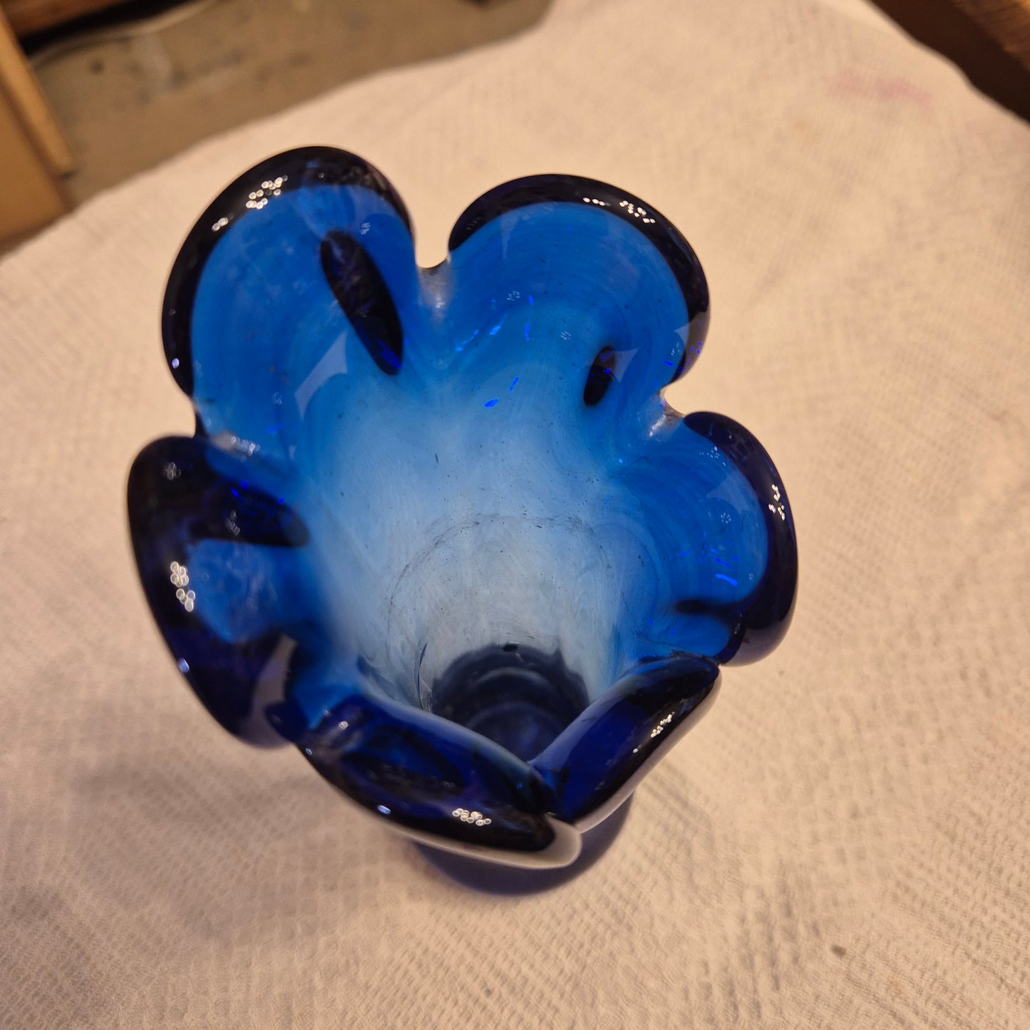 Vintage Glas Vase Glaskunst blau  Mid Century Swing 5 Finger Design Stretch