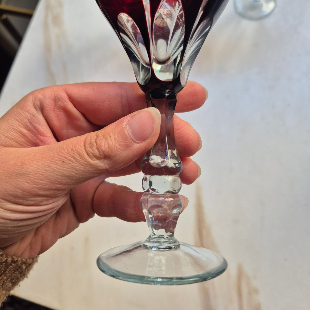 4x Art Deco Weingläser - Weinrot - mit geschliffenem Muster