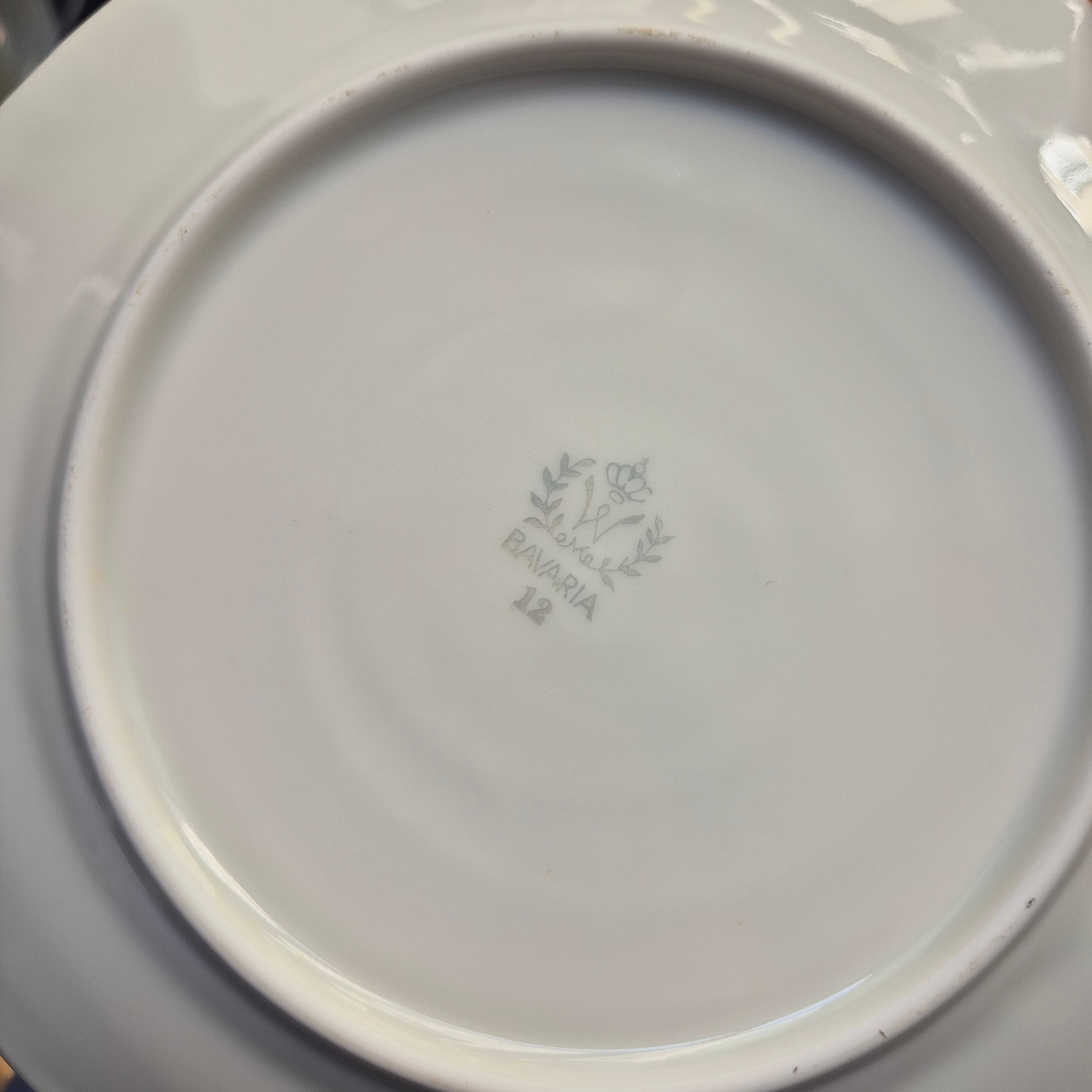 12x Vintage Porzellan Teller Elfenbeinfarbe mit Goldrand von Bavaria Kuchenteller / Frühstücksteller