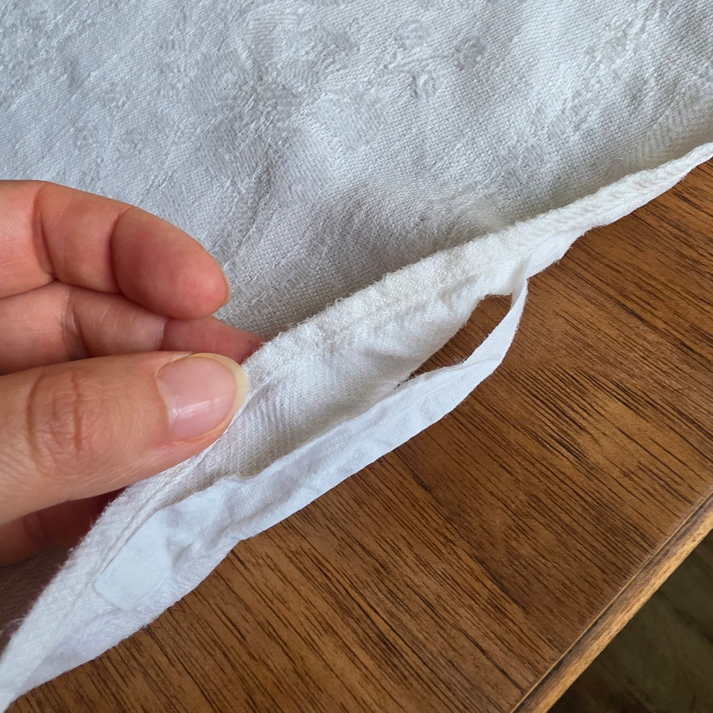 Antikes Geschirrtuch – Handgewebte Aussteuer- 48x110cm - Stockflecken