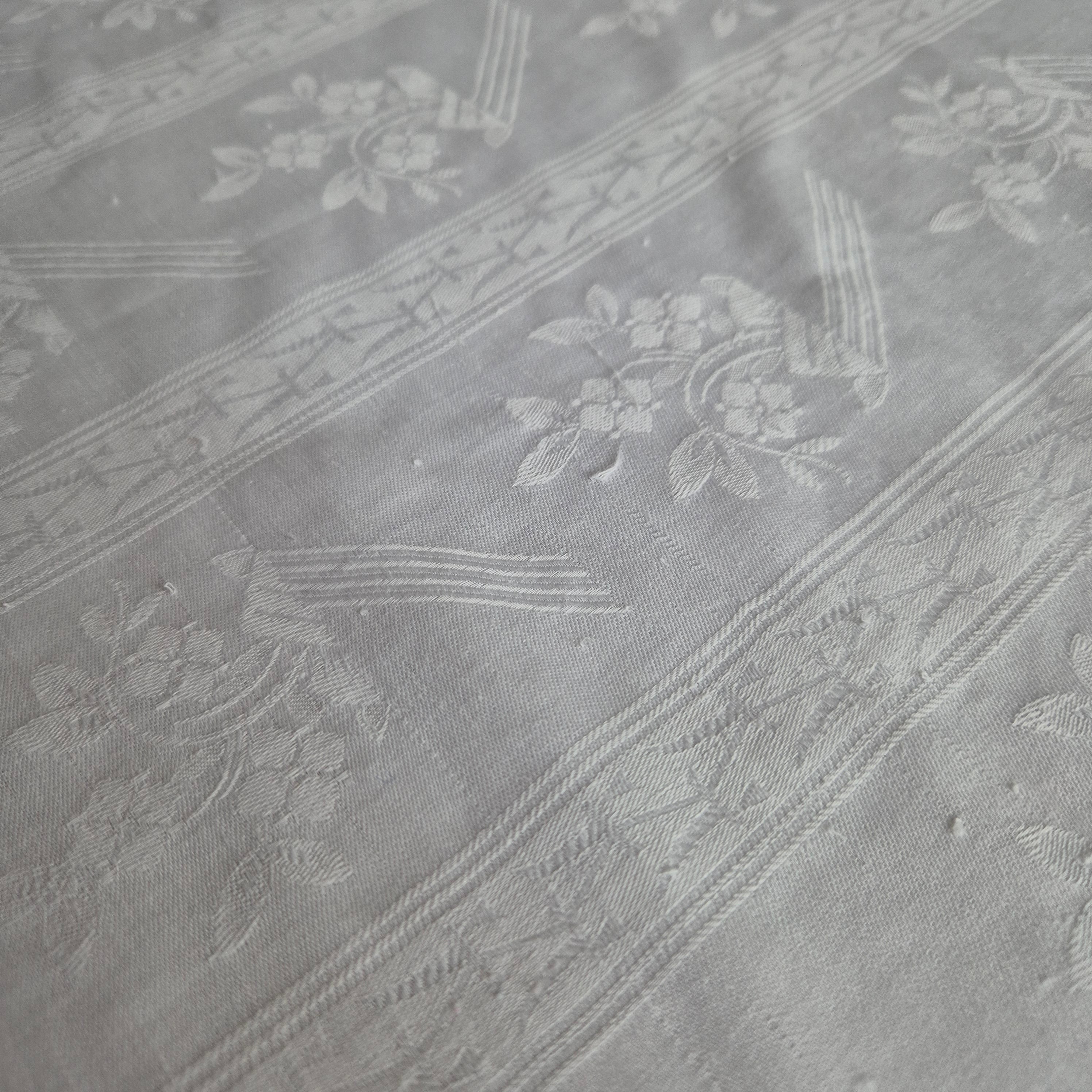 Vintage Tischdecke Tuch weiß 74x 130cm Damast weiß Baumwolle