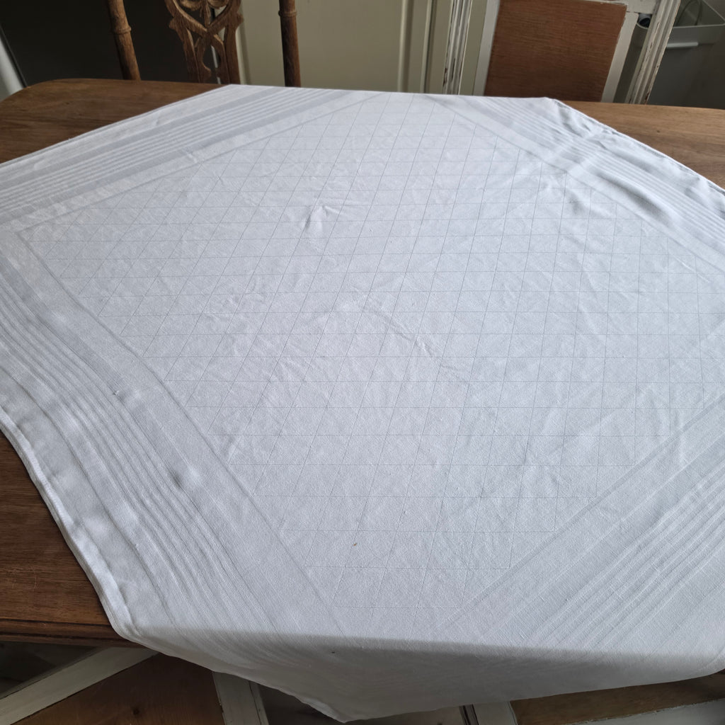 Antike Damast-Tischdecke mit Rauten-Muster & Atlasrand - Reinweiß - 90x100cm