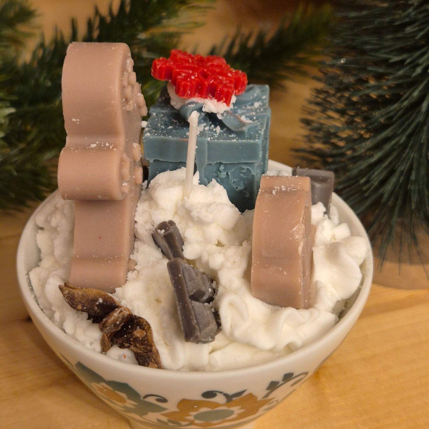 Handgemachte Sojawachskerze Weihnachtesgeschenk Sahne Lebkuchen Dessert in Antiker Porzellan Tasse Lettin DDR