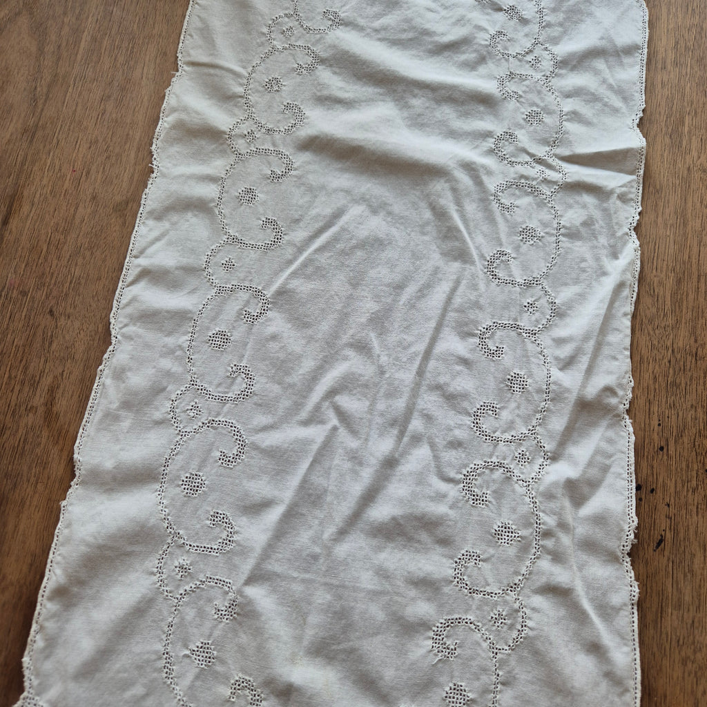 Antiker Handgemachter Tischläufer Zierdeckchen Spitze 80x34cm weiß 🤍