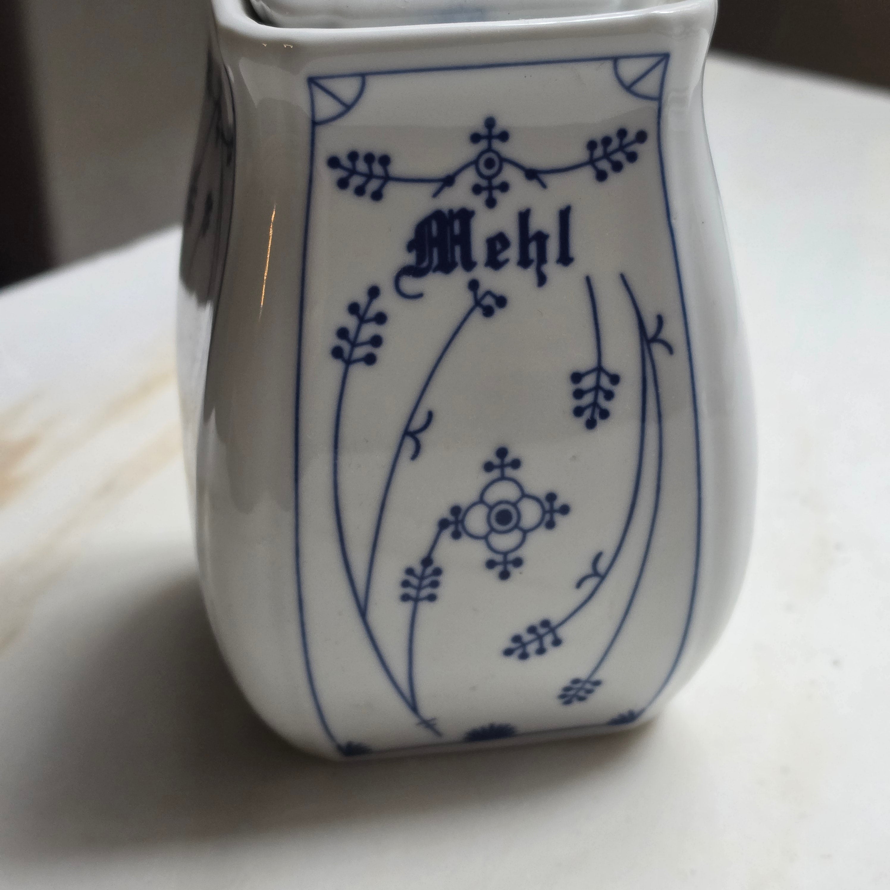 Antike Mehldose aus Porzellan mit Deckel – Zwiebelmuster / Strohmuster Blau-Weiß – Vintage Vorratsdose Küche
