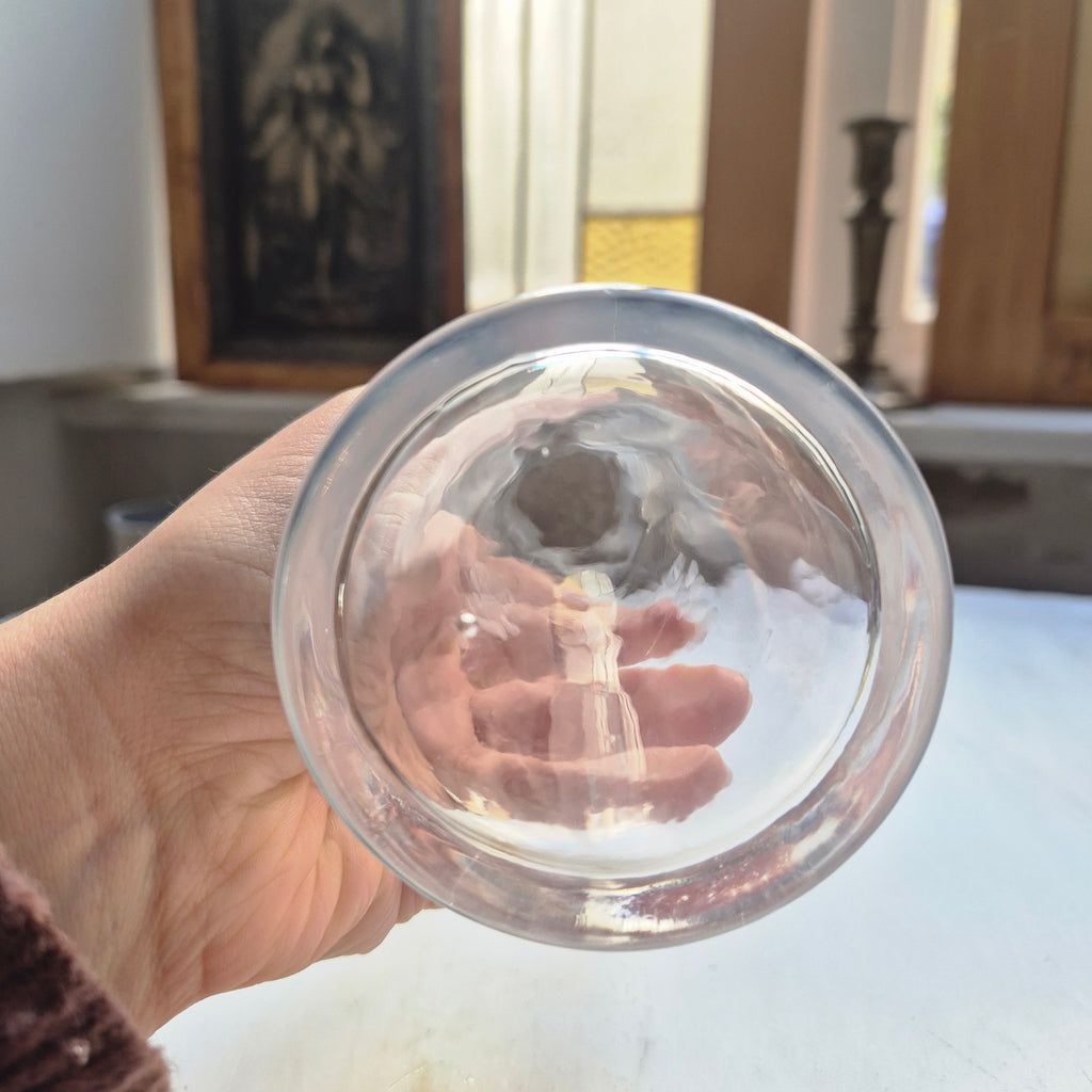 Vintage Glas Vase mit geschliffenem Traubenmotiv Dekor
