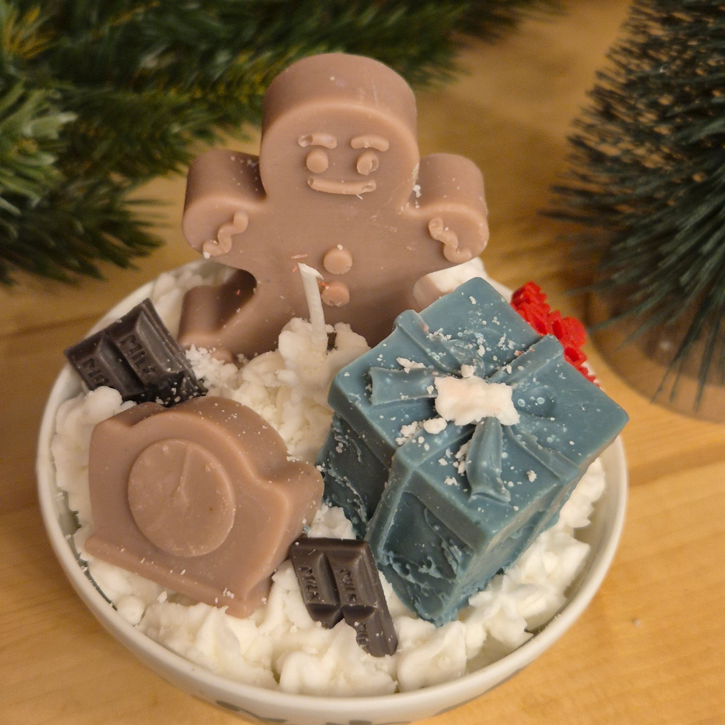 Handgemachte Sojawachskerze Weihnachtesgeschenk Sahne Lebkuchen Dessert in Antiker Porzellan Tasse Lettin DDR