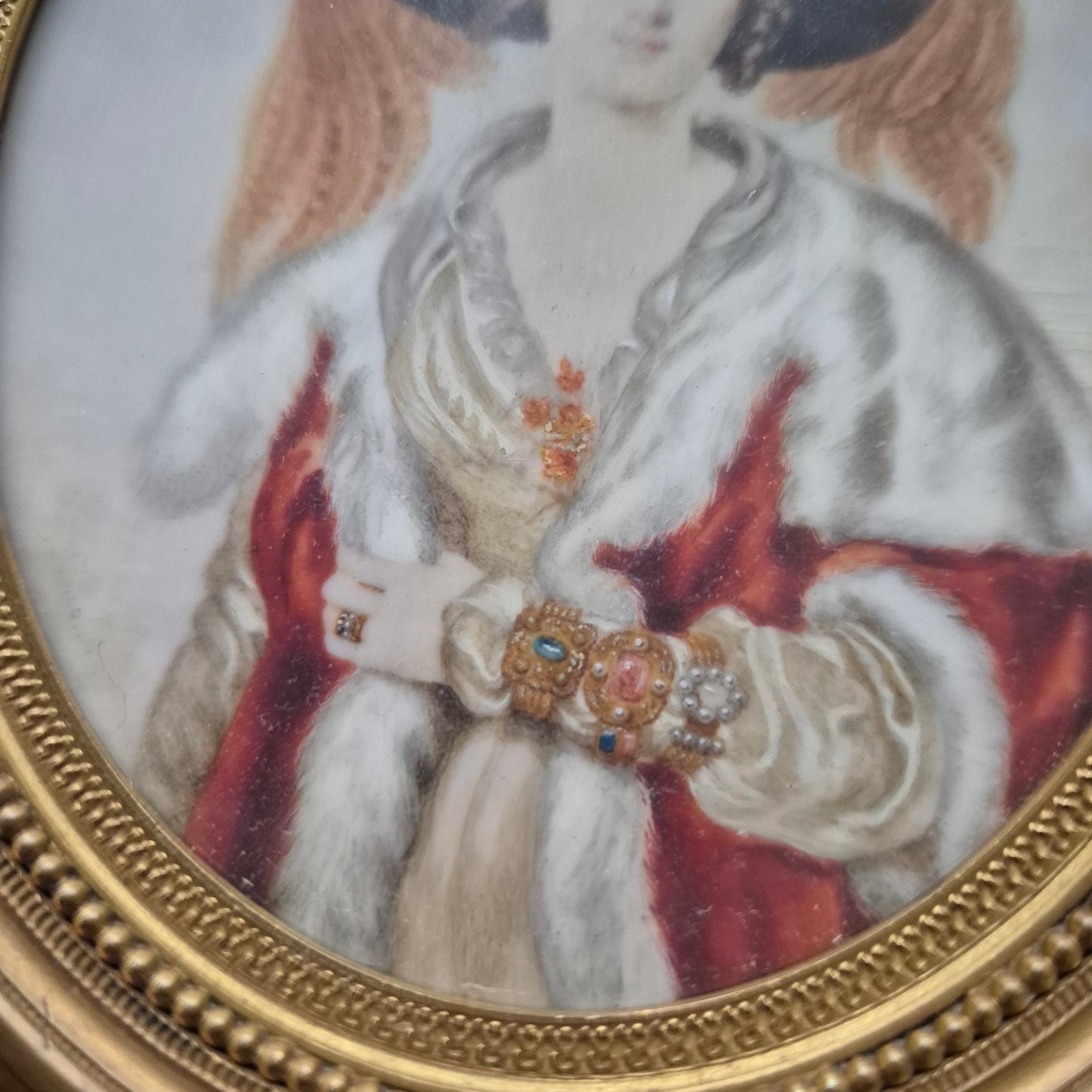 Antike viktorianische Miniaturmalerei / Lupenmalerei Porträt auf Porzellan / Leder in Messing gerahmt