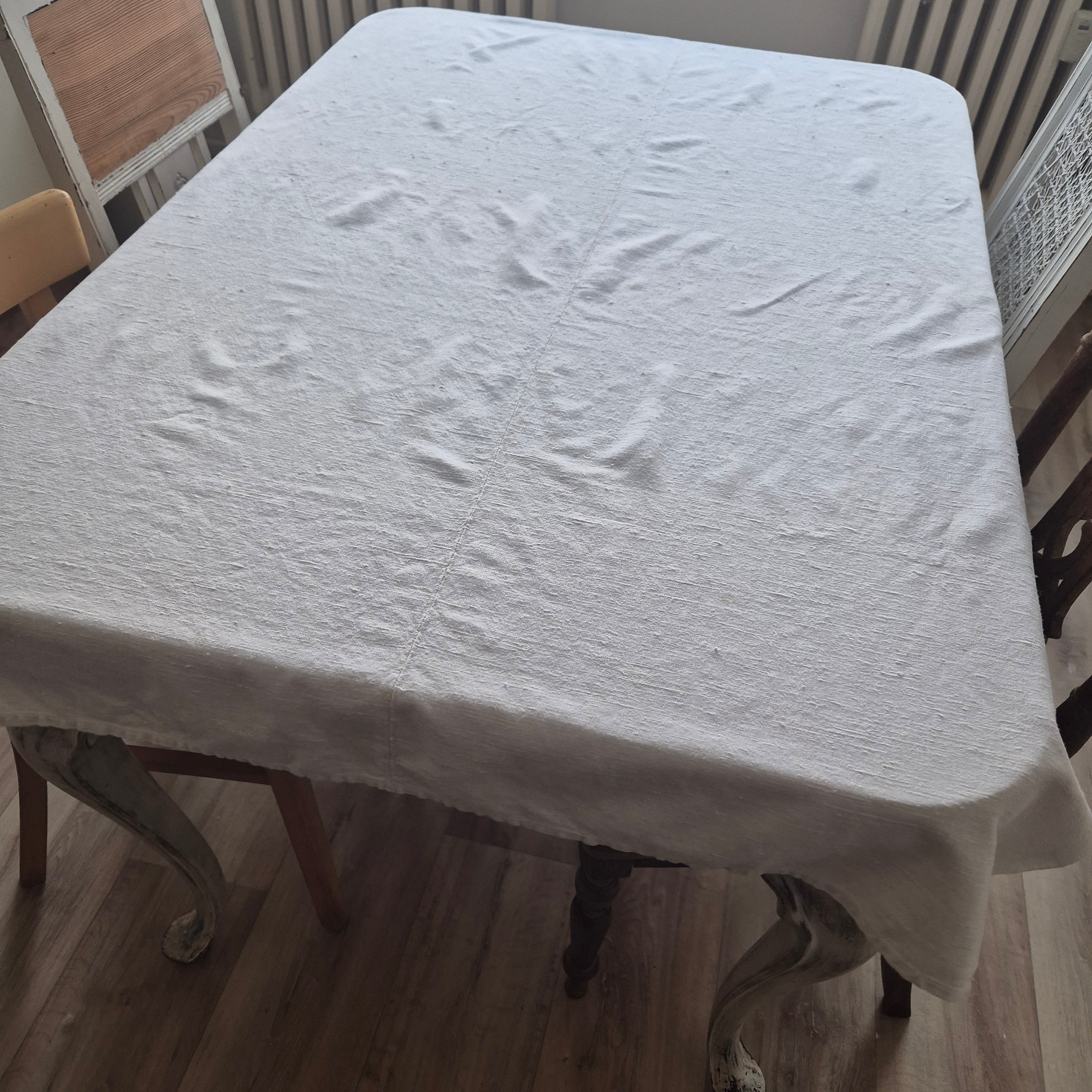 Antike Bauernleinen-Tischdecke mit roter Monogramm-Stickerei -  105x145cm