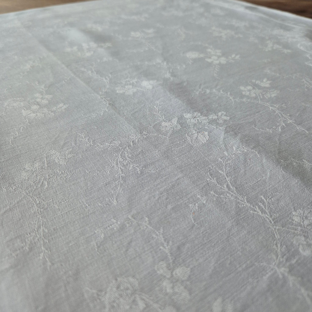 2x Antike Jugendstil Servietten/Mitteldecken rot bestickt weiß 62x62cm Monogramm M.E. Damast