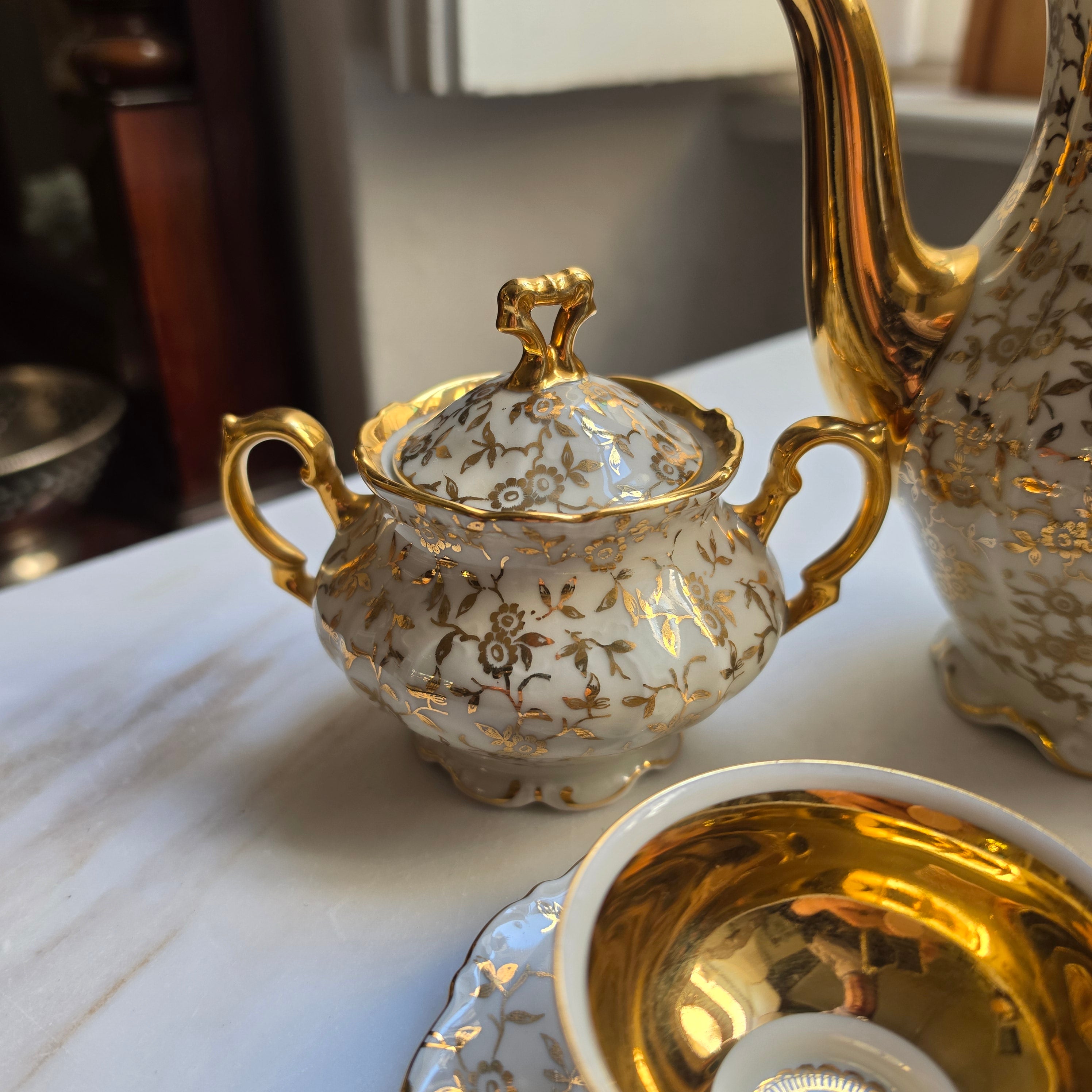 Mitterteich Bavaria Porzellan Tee-/Kaffeeset – Echte Glanzvergoldung mit Barock-Blumenmuster Set