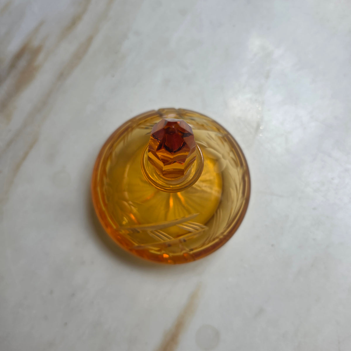 Vintage Parfumflakon aus Bernstein-Kristallglas – Handgeschliffen mit Stöpsel