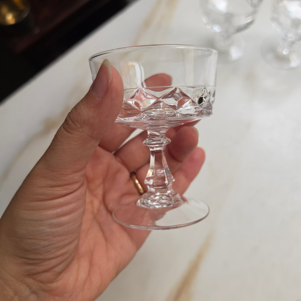 4er-Set Vintage Kristall-Likörgläser - Aperitifgläser mit Diamantschliff & Sechskant-Stiel