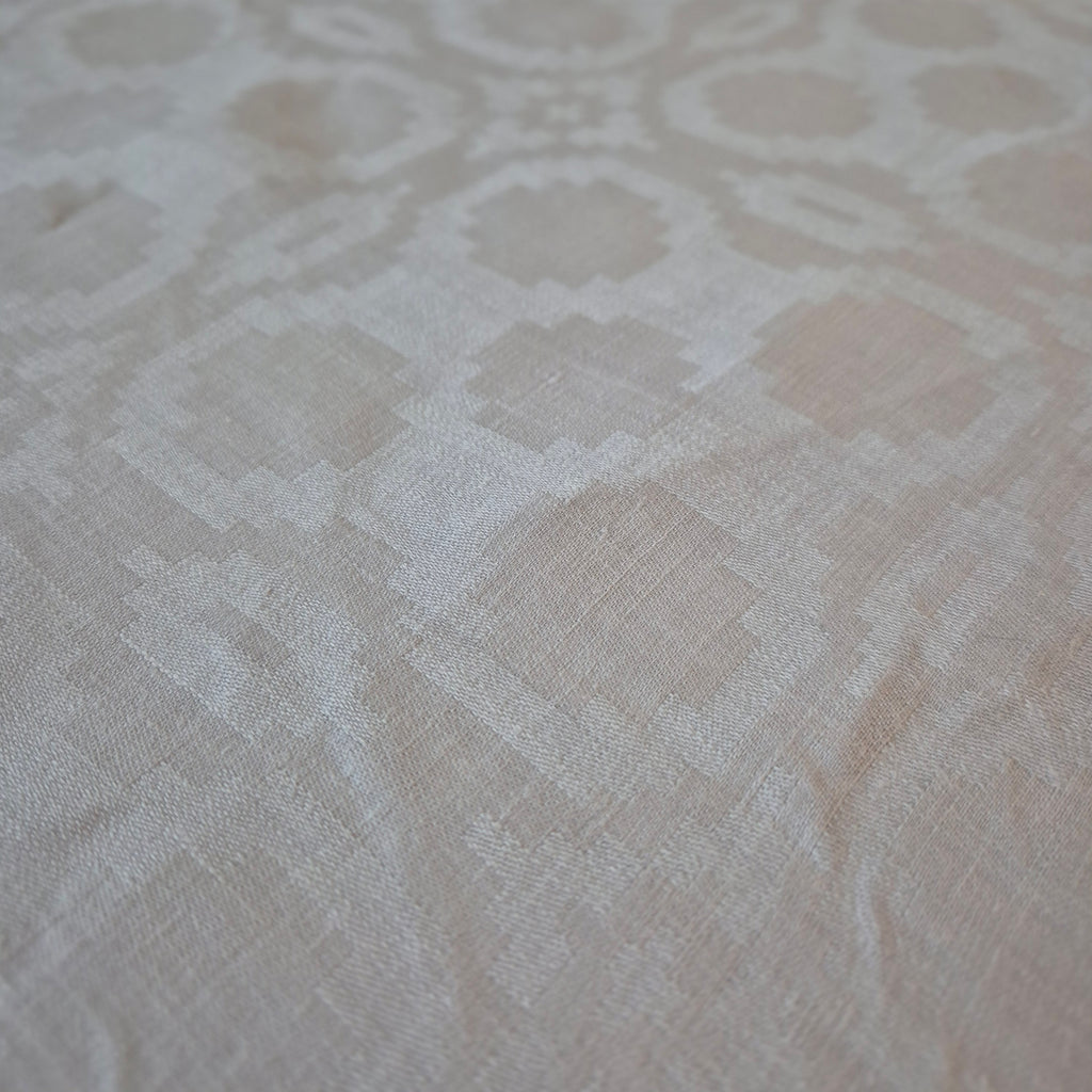 Antike Jugendstil Serviette/Mitteldecke weiß 83x95cm Damast leichte gelbe Flecken