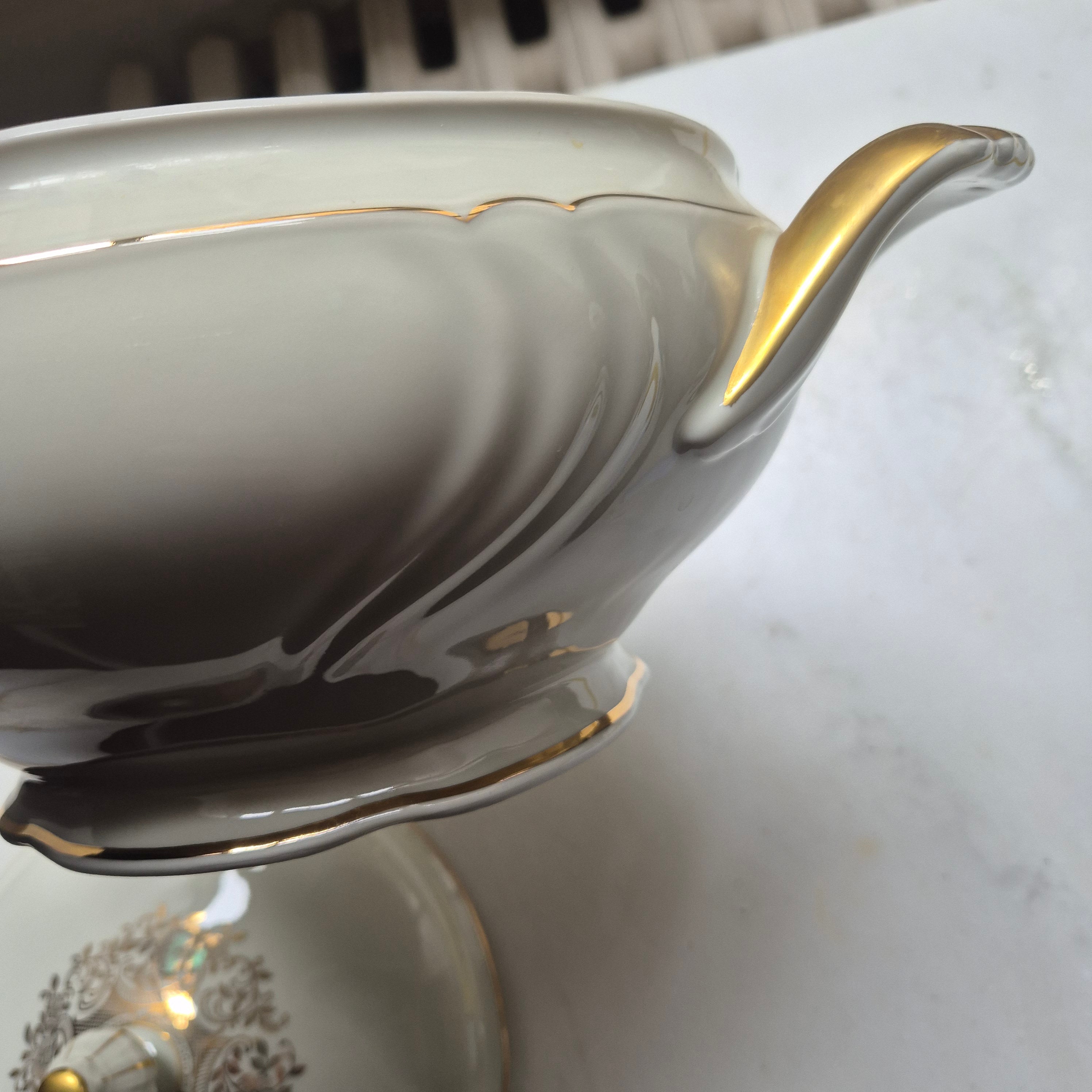 Alte große Suppenterrine mit Deckel Vintage Bavaria Porzellan elfenbein gold