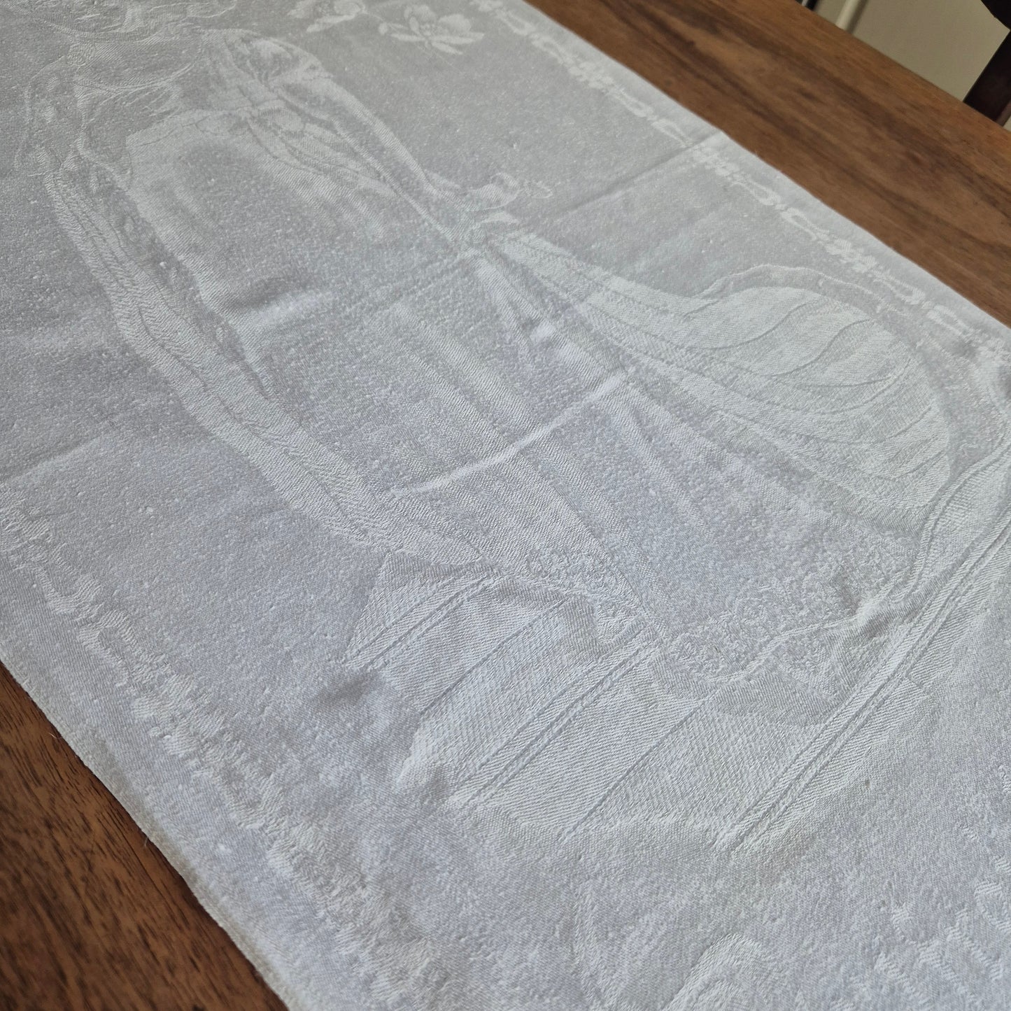 Antikes Jugendstil Küchen-&Geschirrtuch mit Spruch: "Edel sei der Mensch,hilfreich und gut" Damast weiß Baumwolle 46x100cm