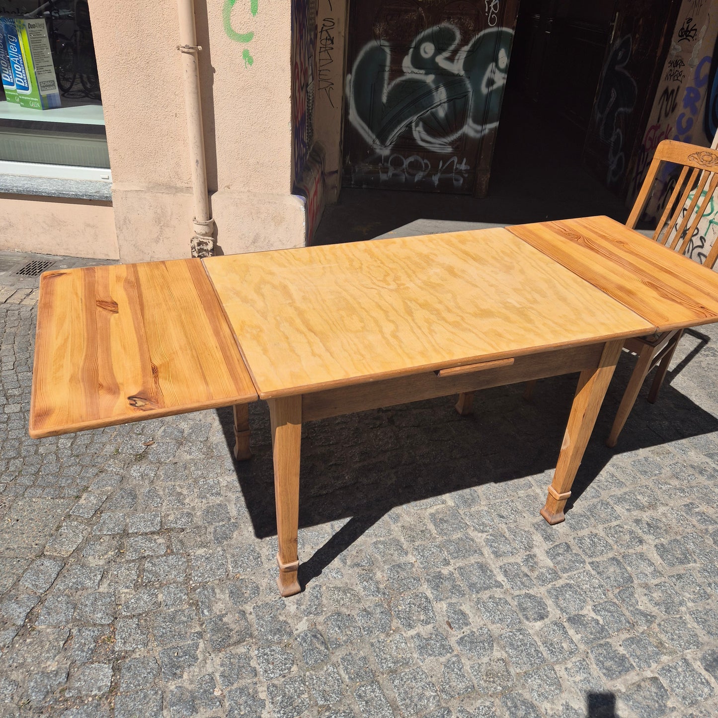 Antiker Jugendstil Tisch - abgeschliffen - Kiefernholz