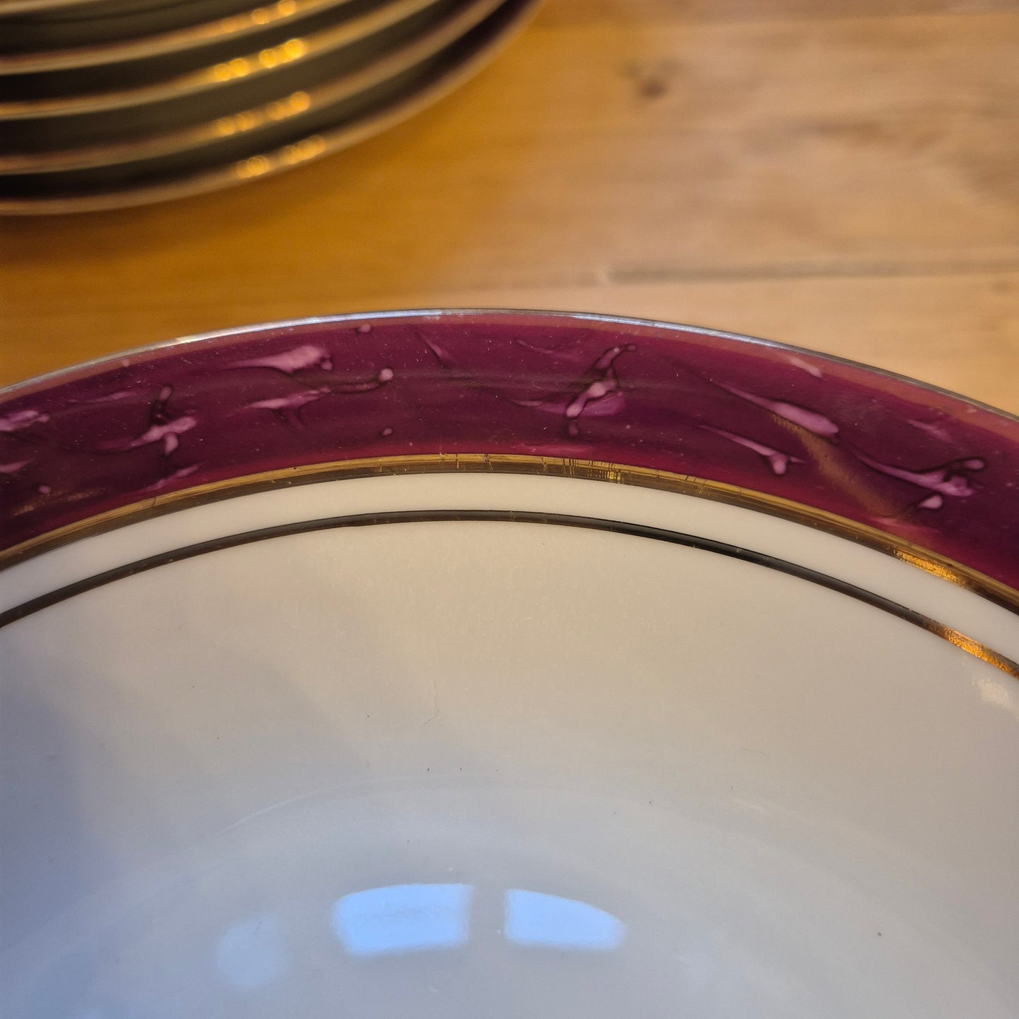 6x Antike tiefe Speiseteller Blumendekor weiß mit lila Goldrand