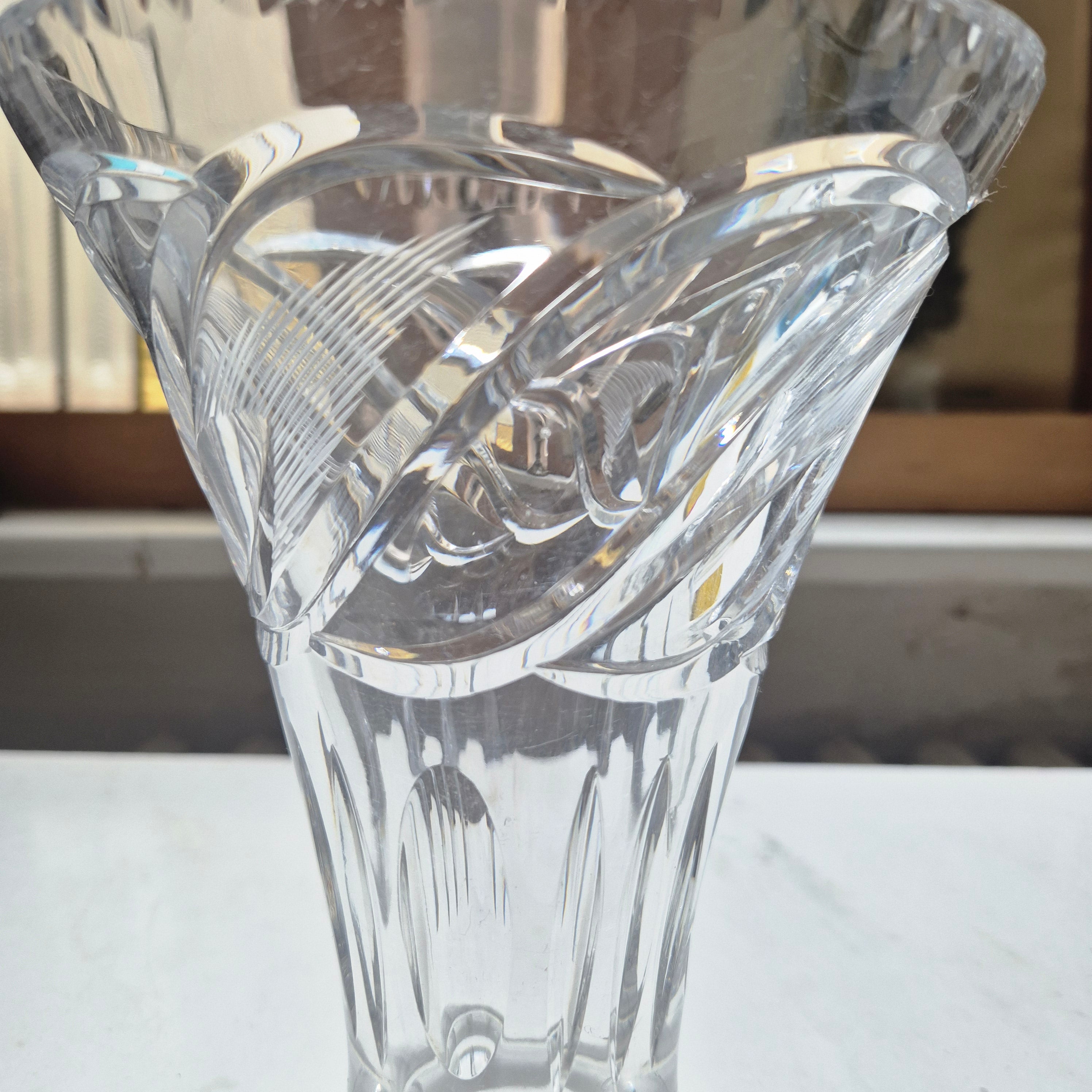 Wunderschöne Vintage Kristall Vase Groß (2x minimale Abplatzer)