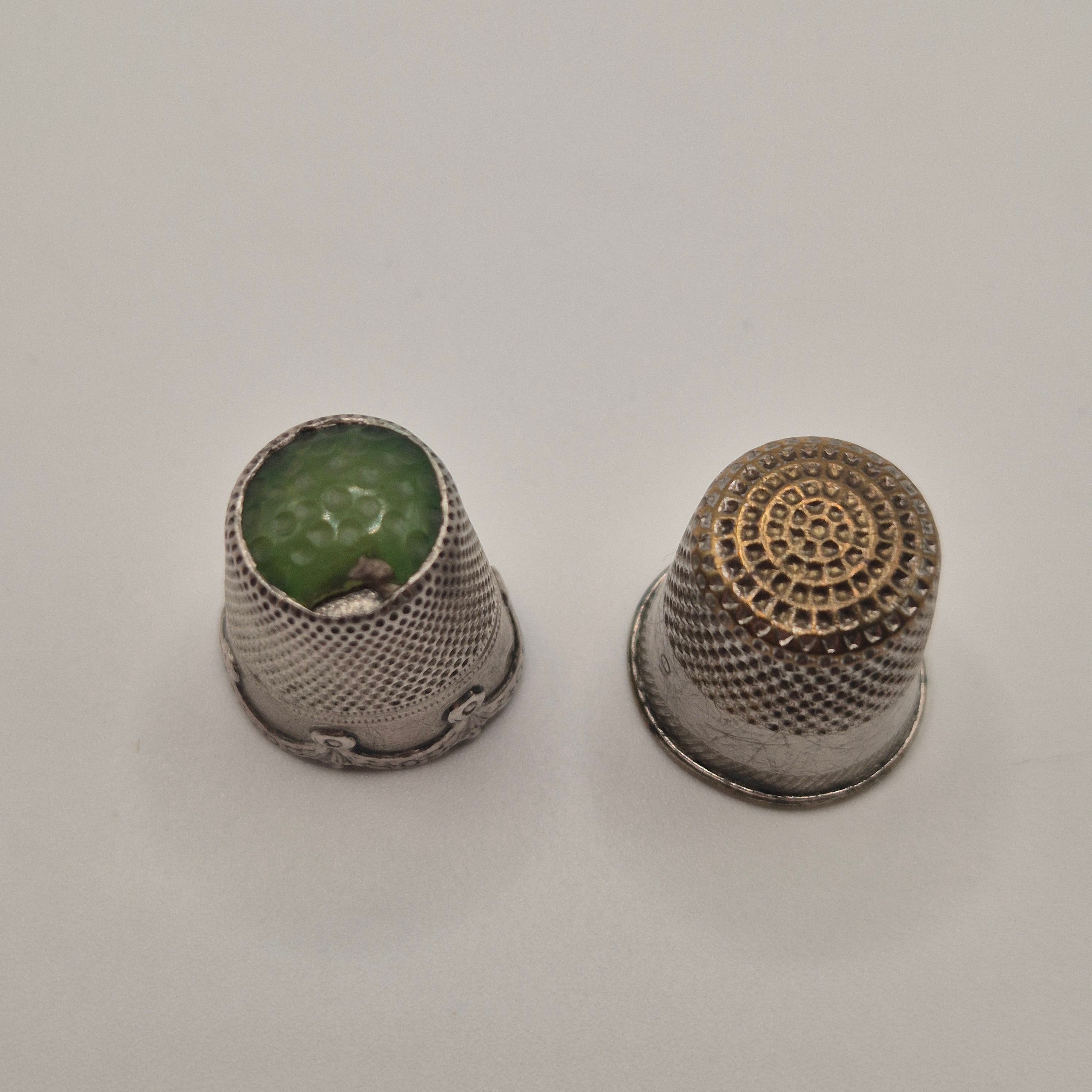 2x Uralte Fingerhüte Metall Jugendstil