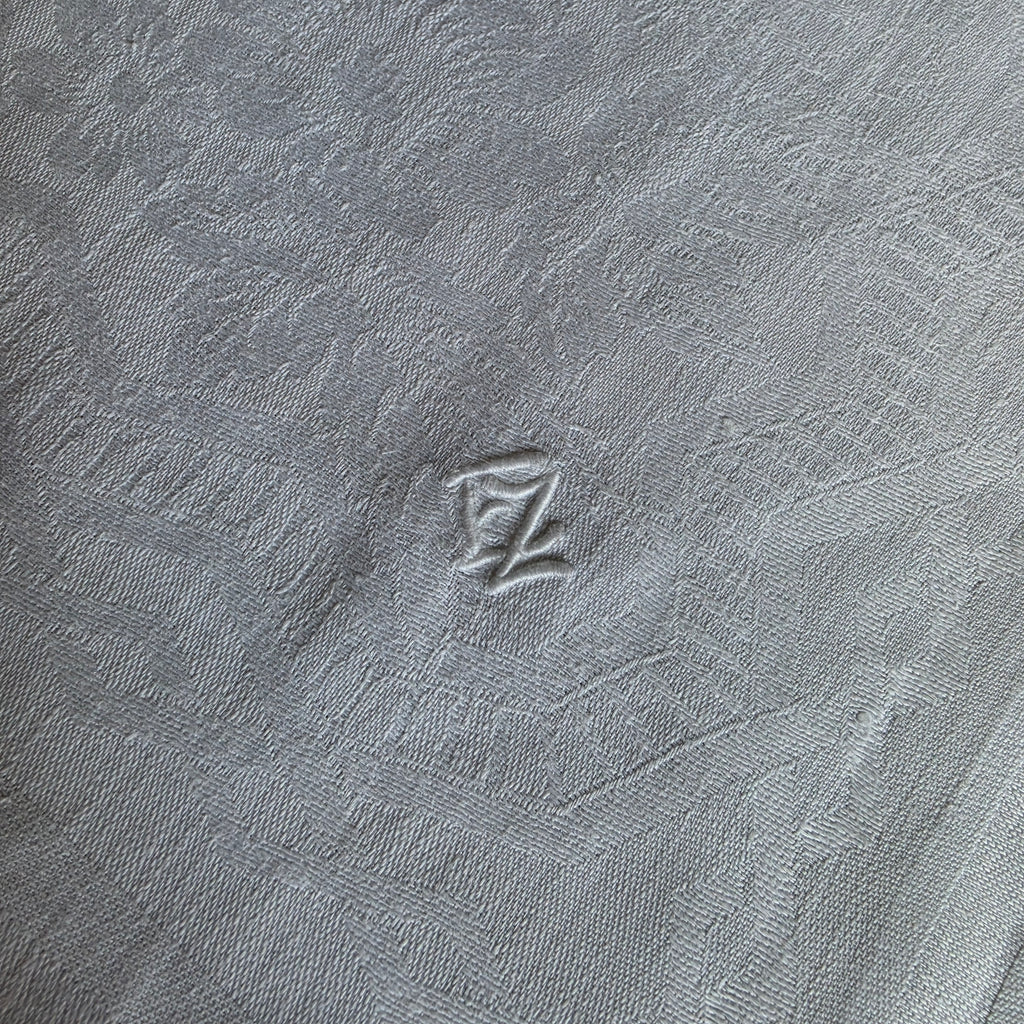 Klassische Damast-Tischdecke aus Halbleinen/Baumwolle mit Monogramm-Stickerei „EZ“ - 68x71cm