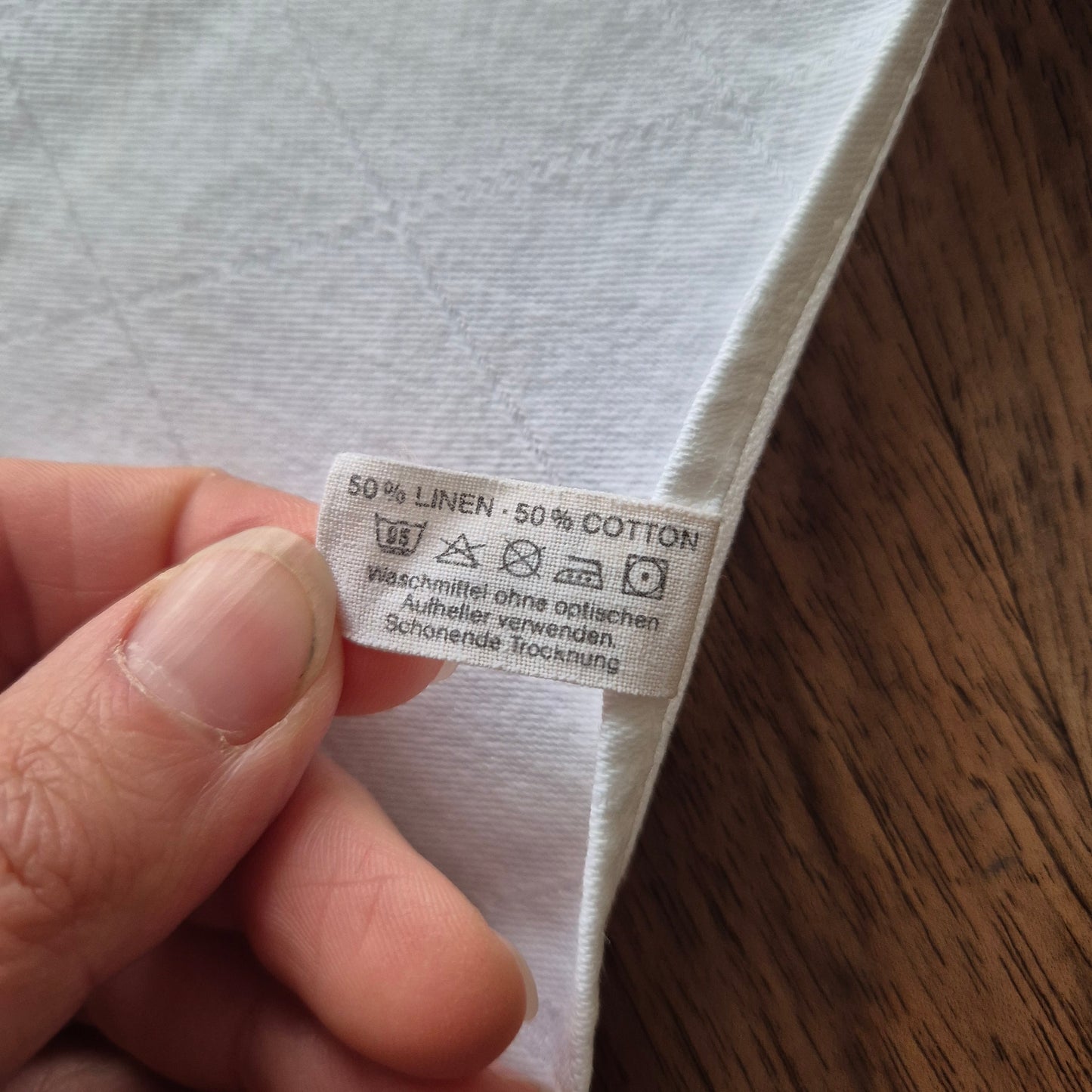 West Germany Baumwolle Serviette Mitteldecke Weiß 92x96cm Vintage 🤍