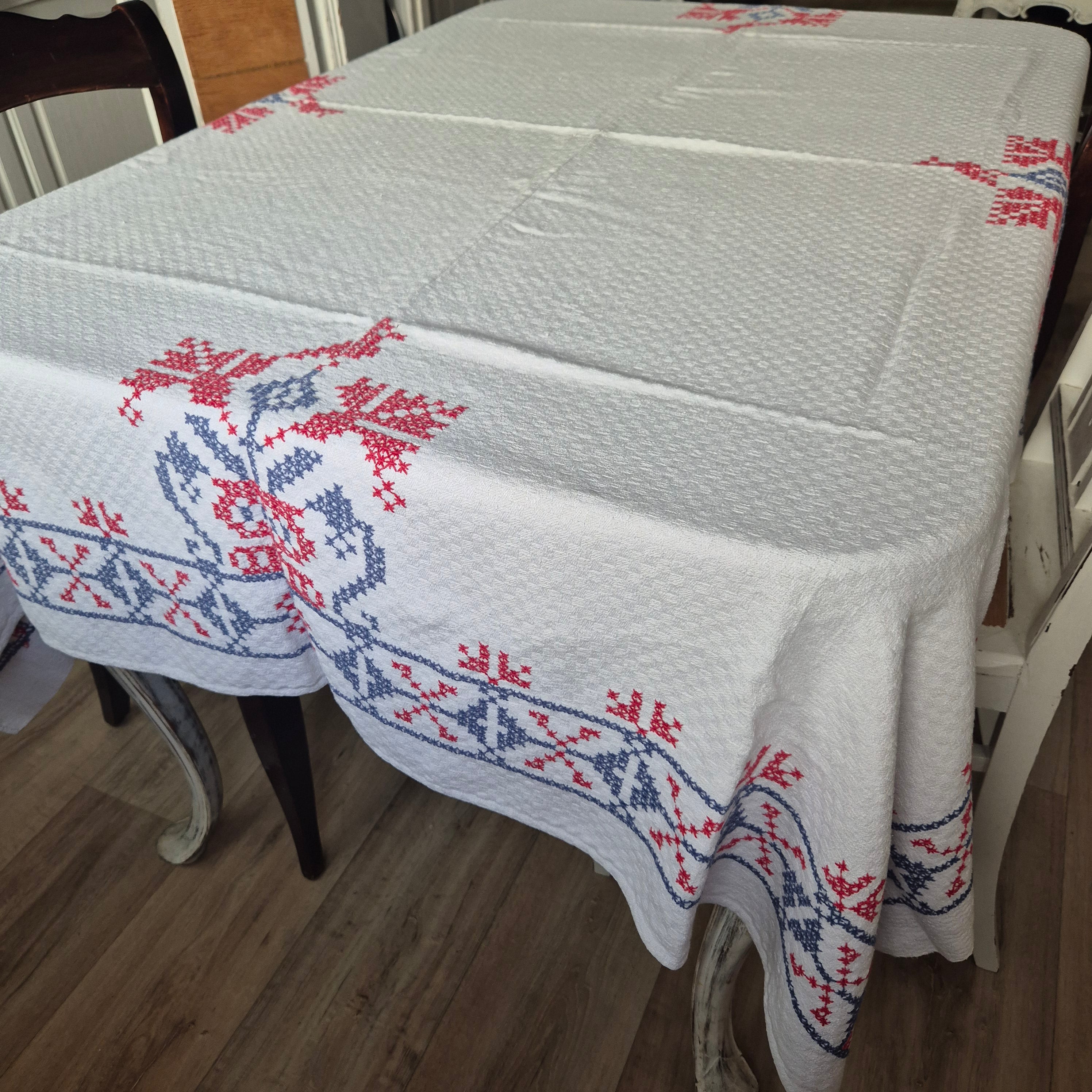 Antike Leinen Baumwolle Tischdecke 150x190cm weiß mit Kreuzstickerei blau rot