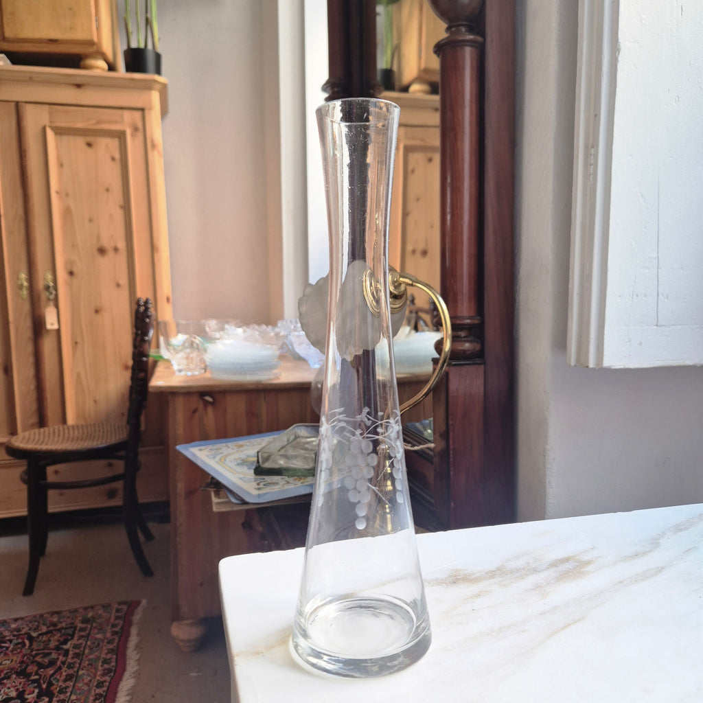 Vintage Glas Vase mit geschliffenem Traubenmotiv Dekor
