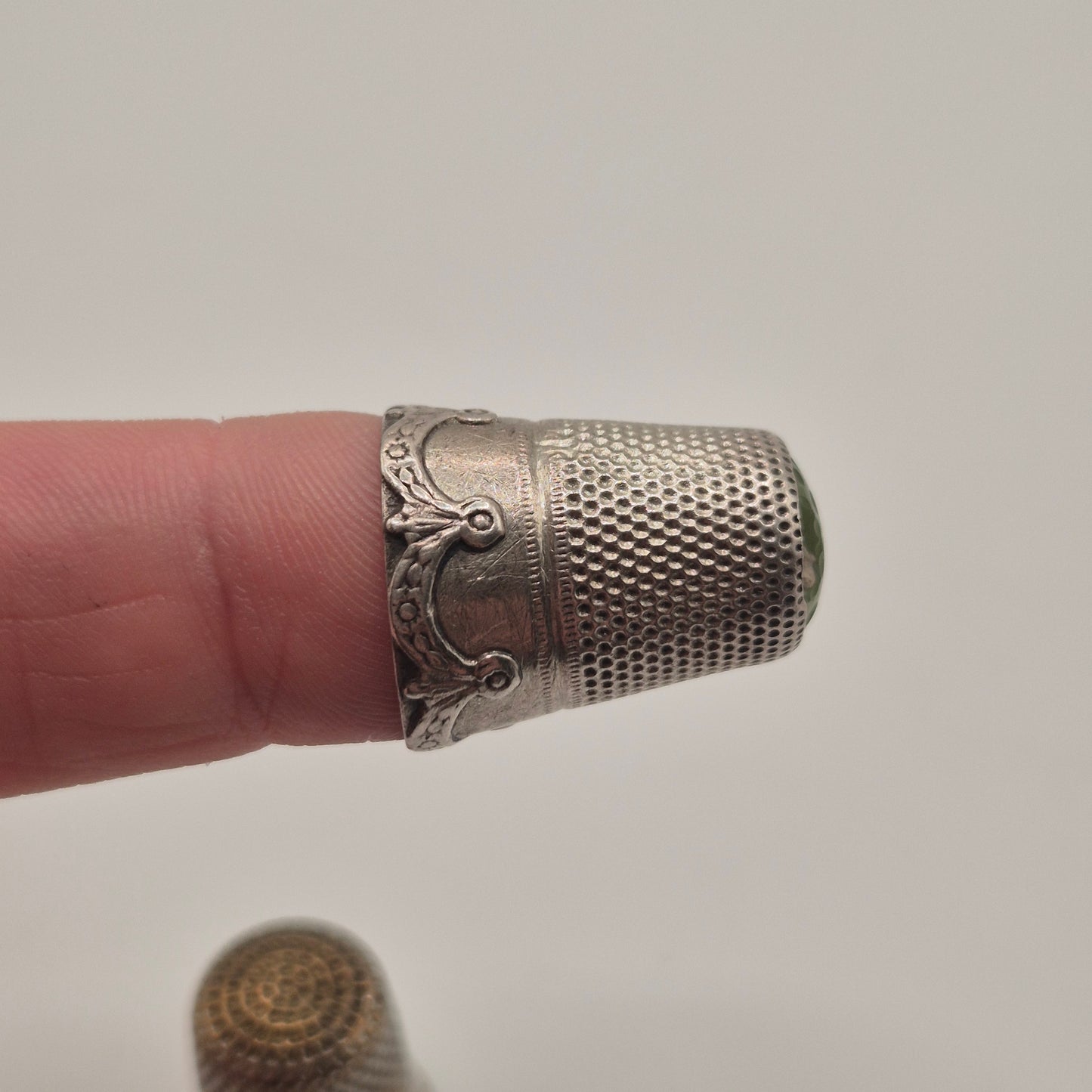 2x Uralte Fingerhüte Metall Jugendstil