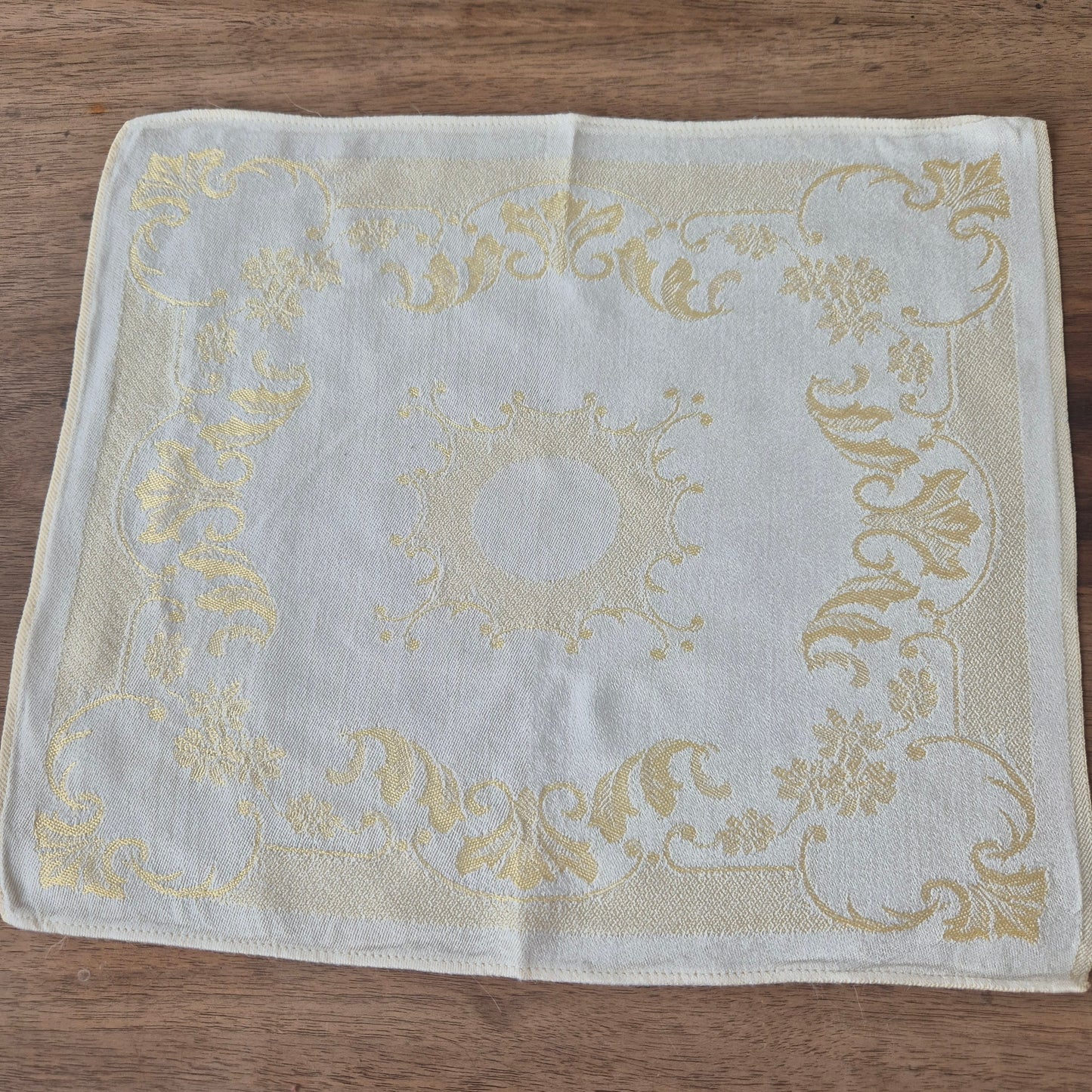 Vintage Serviette Deckchen 29x33cm beige gold gelb Damast 🤍