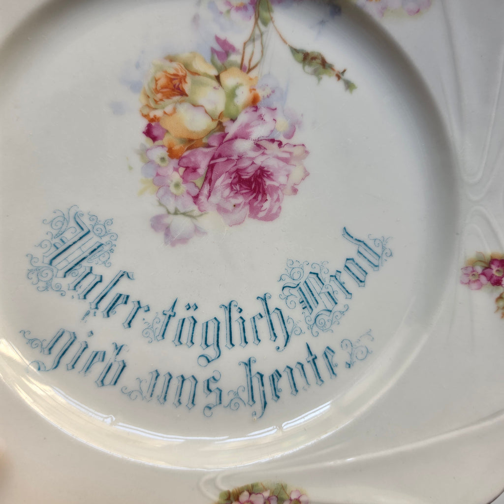 Antiker Porzellan-Brotteller mit Griffen – „Unser täglich Brod gib uns heute“ - Vintage Servierteller Floral