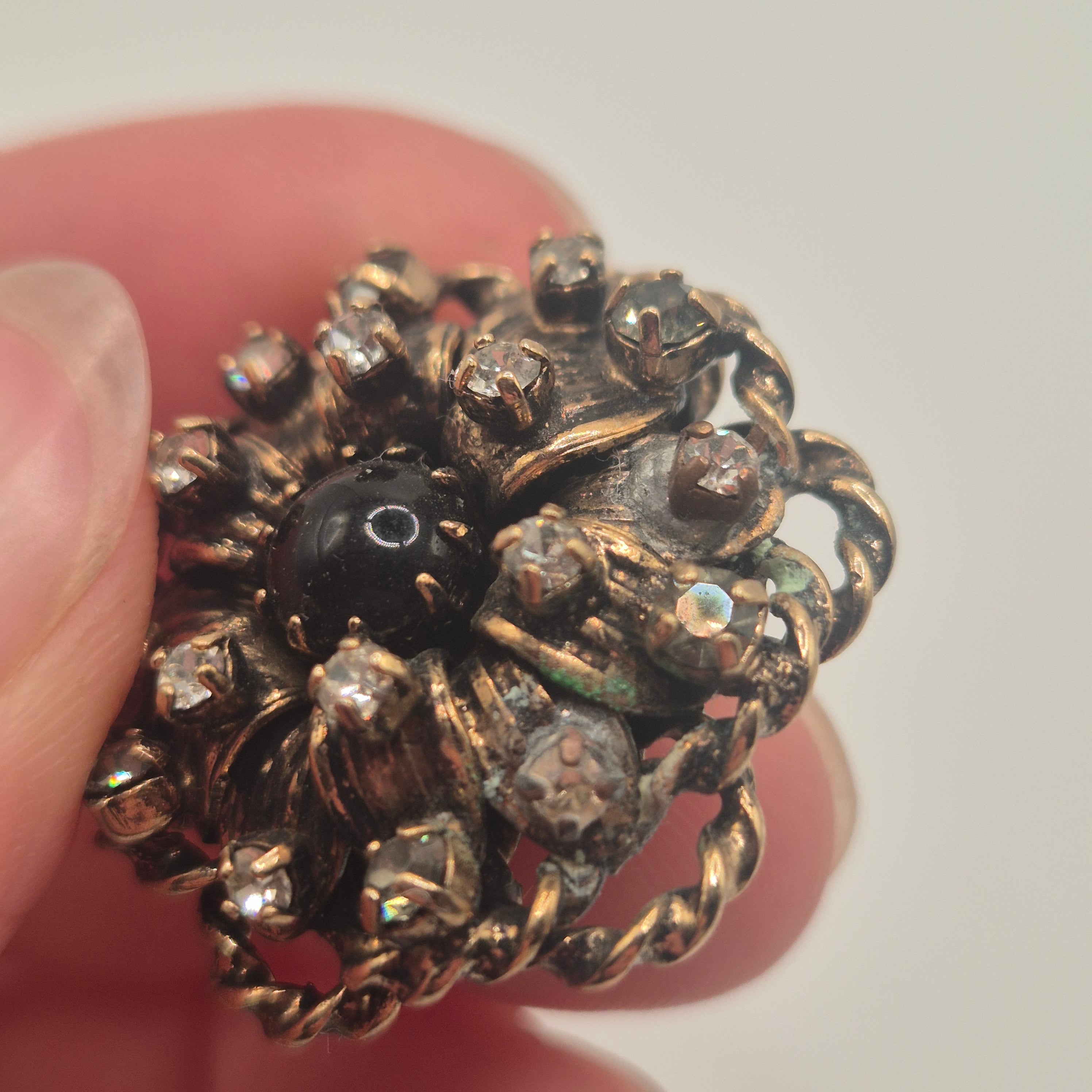 Prachtvoller Vintage-Metallknopf – Barock-Stil mit Onyx-Optik & Strass