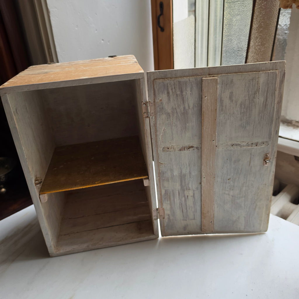 Rustikale Vintage-Holzkiste mit Deckel & Innenfach – Charmanter Holzkasten im Shabby Chic - Landhausstil