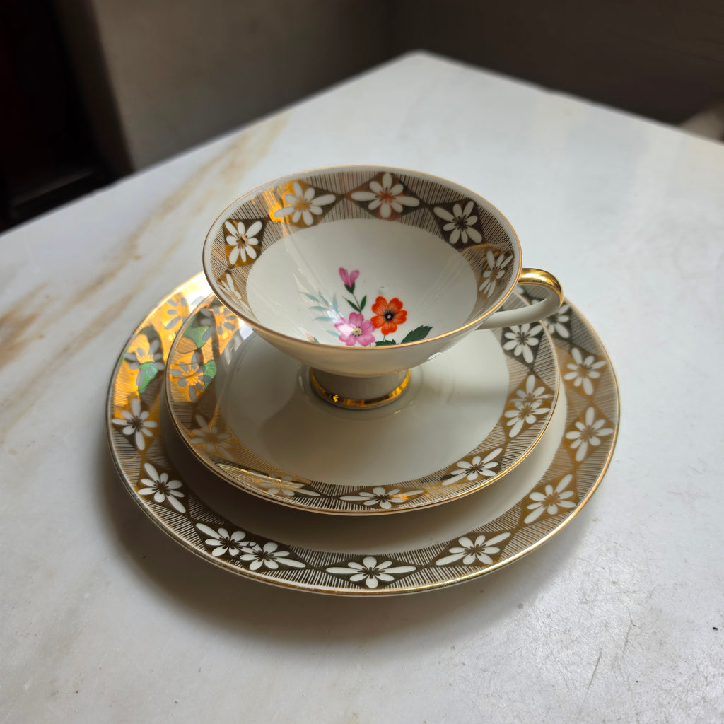 Vintage Porzellan Gedeck 3-teilig – Winterling Marktleuthen Bavaria mit Golddekor & Blumenmotiv