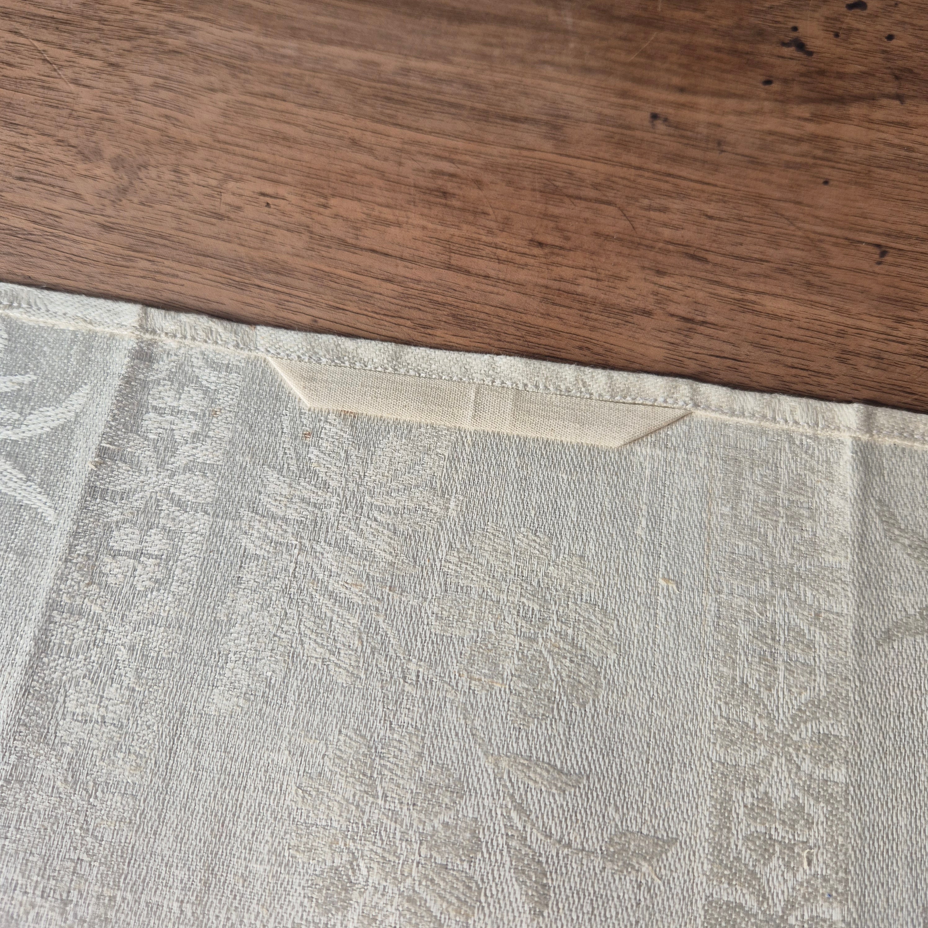 Antikes kleines Jugendstil Damast Küchen-&Geschirrtuch Monogramm F.D.E beige