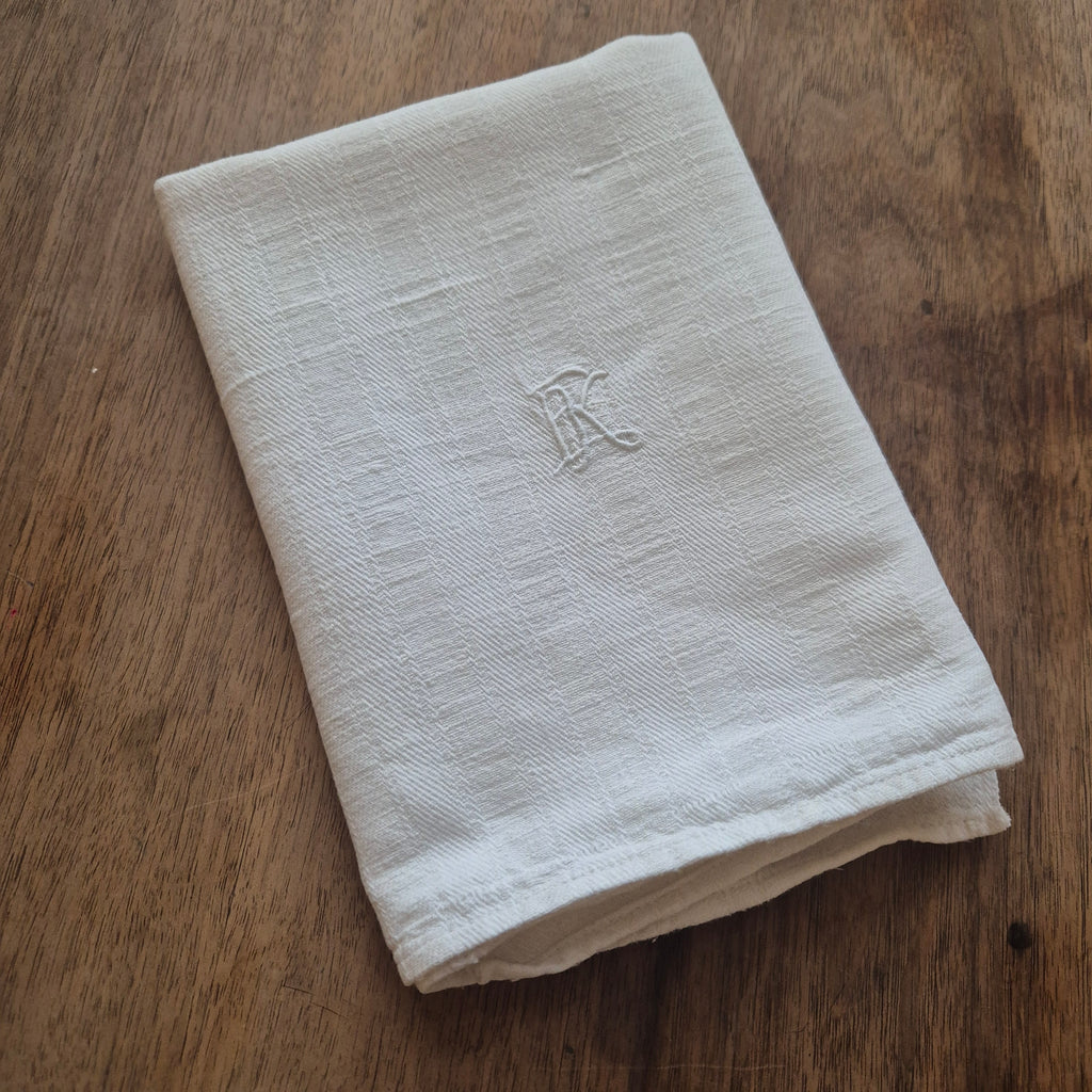 Antikes Leinen Geschirr-& Küchentuch Monogramm E.K. 46x88cm weiß