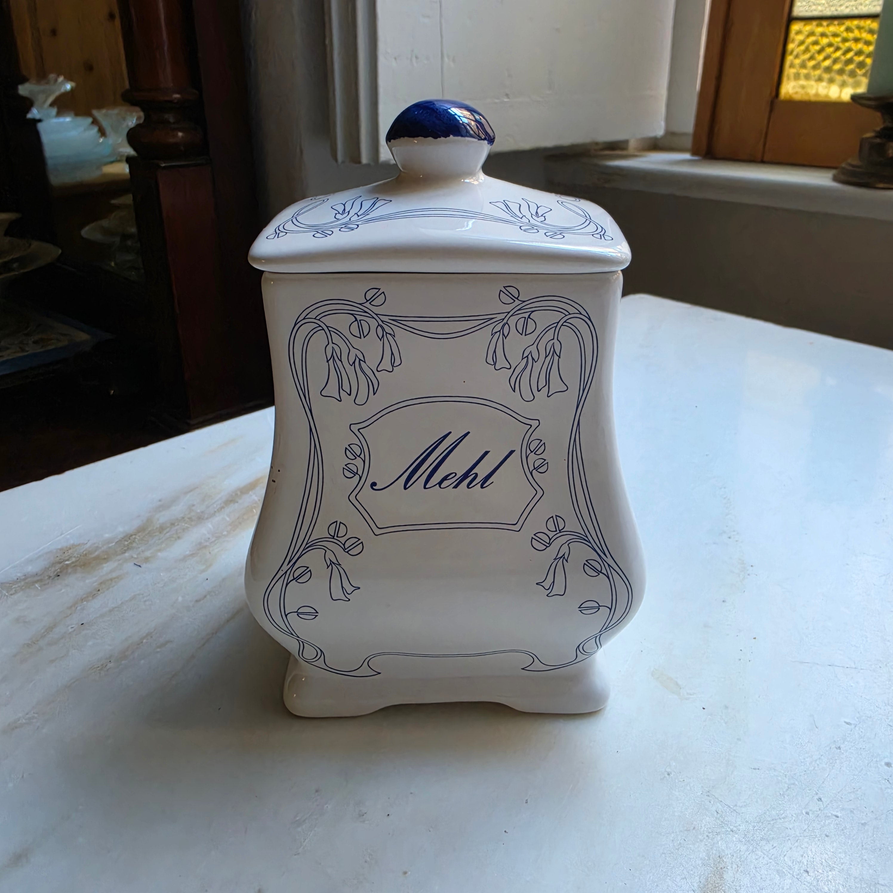 Alte Vorratsdose Biedermeier Stil Mehl weiß blau Porzellan