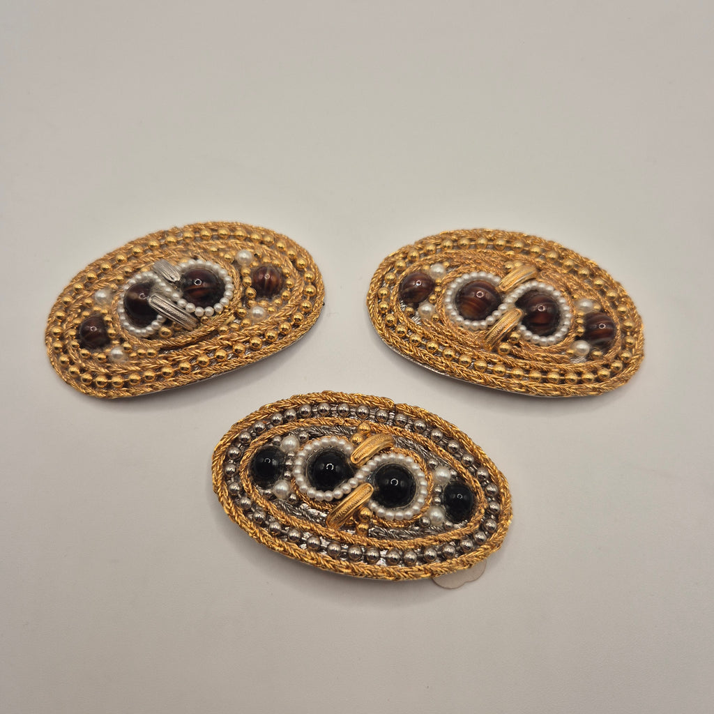 80er Jahre Vintage Gürtelschnalle – Handgearbeitet mit Cabochons & Flechtoptik