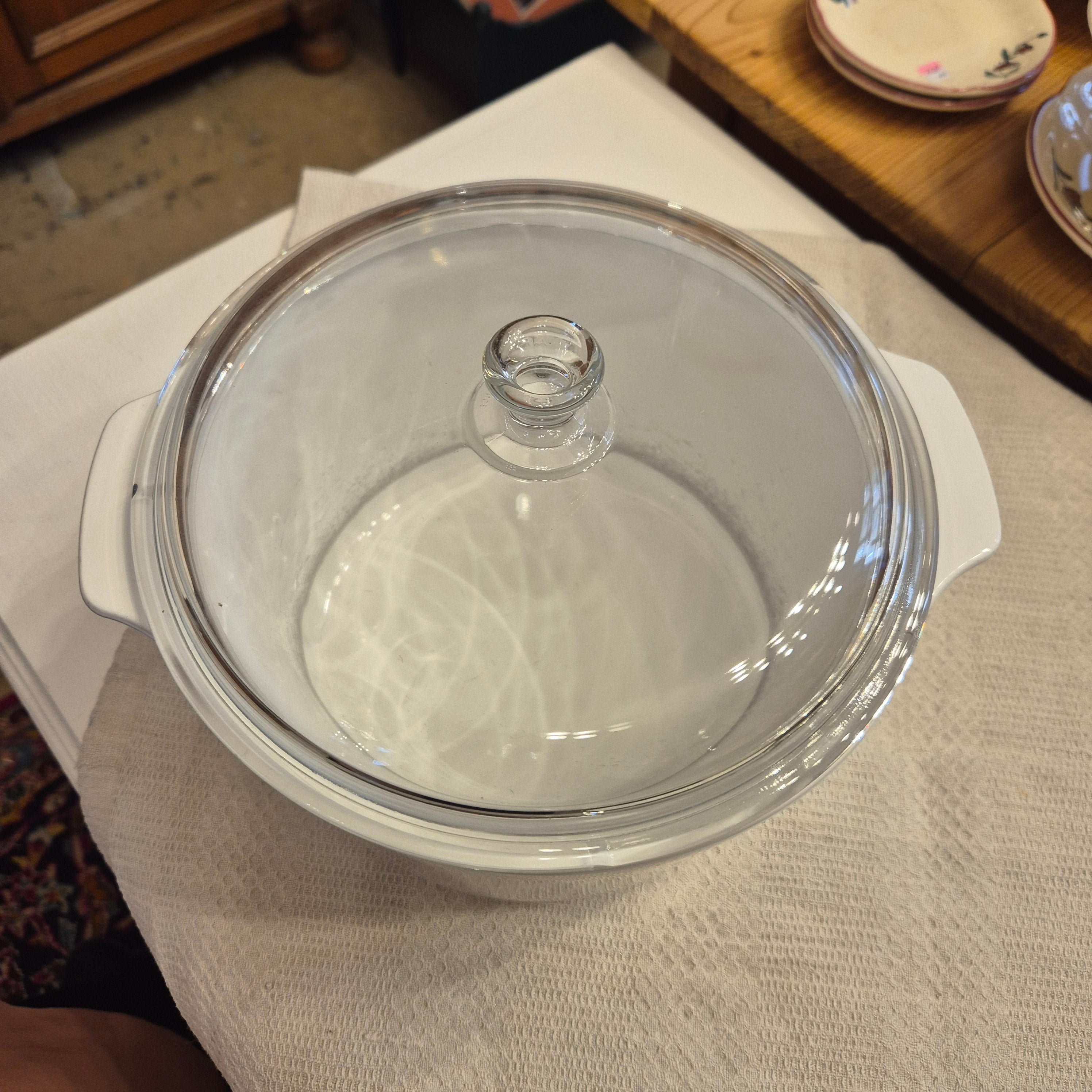Vintage Porzellan Schüssel mit Glasdeckel Landhaus Vorratsschüssel Salat Nudelsalat weiß transparent