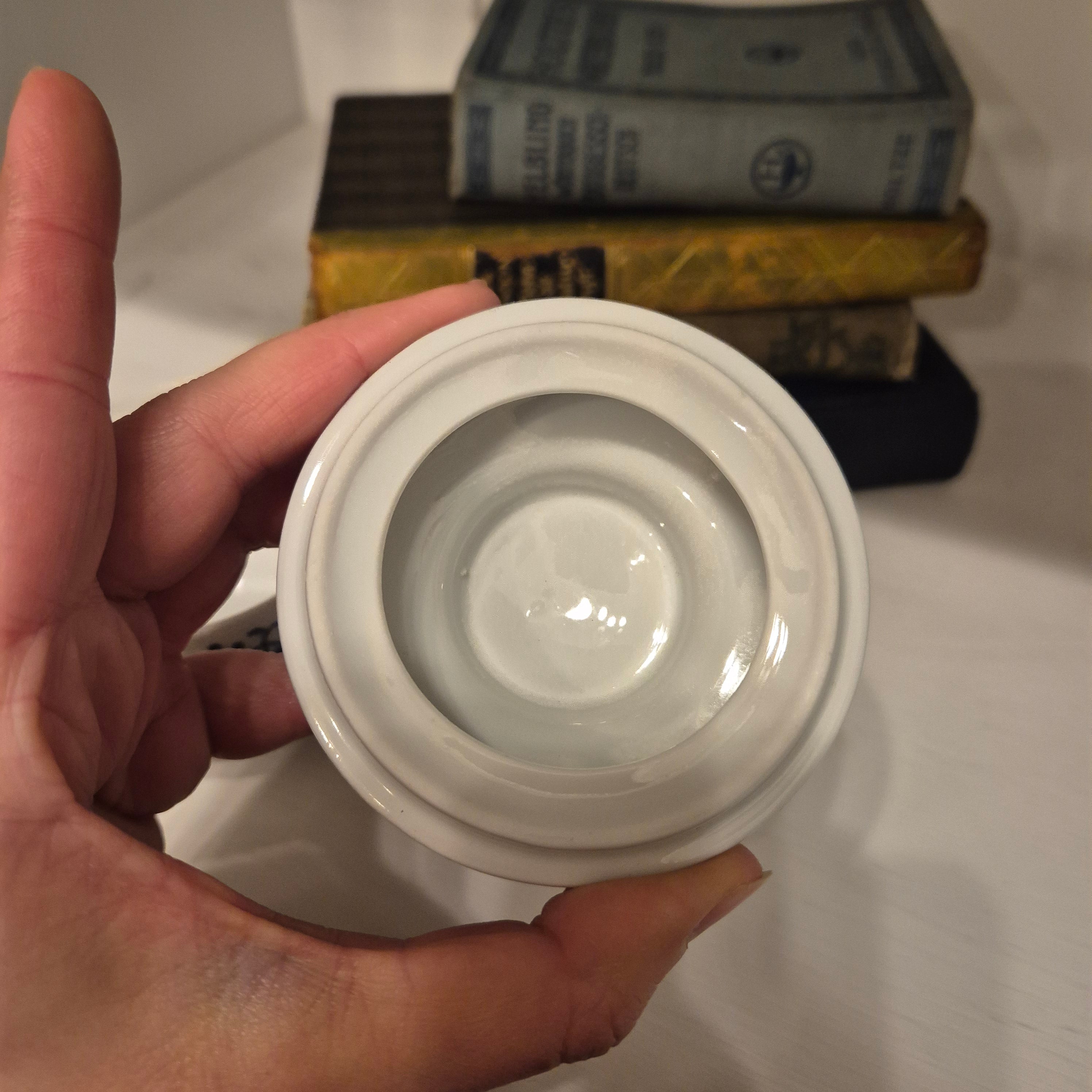 Vintage Henneberg Porzellan Zuckerdose blau weiß Blumendekor