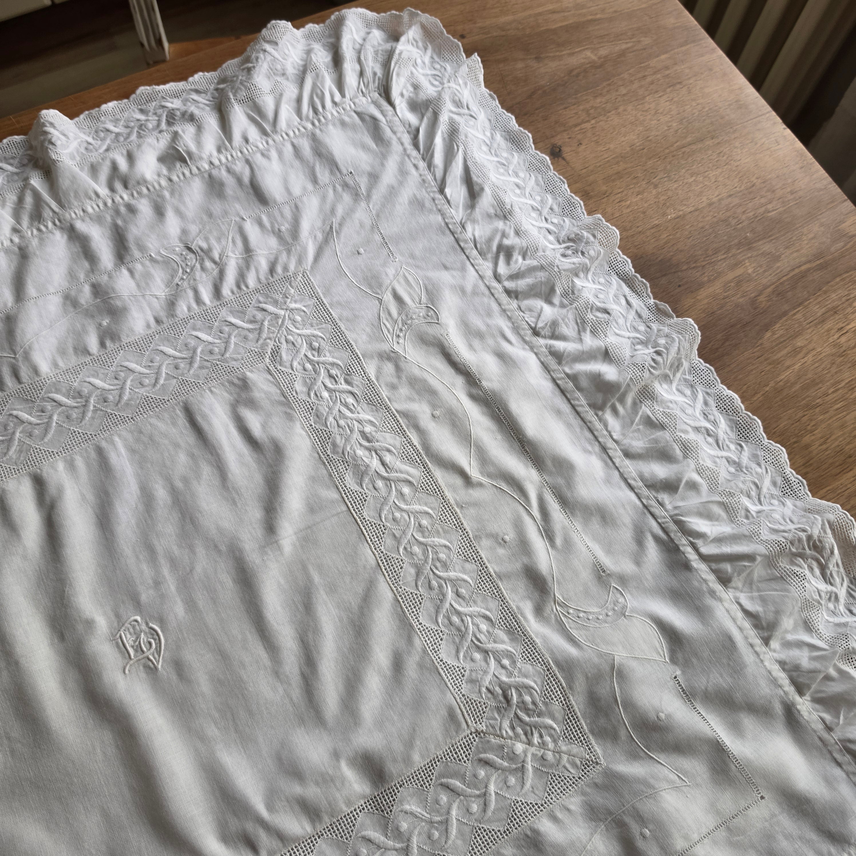 Antiker Paradekissen-Bezug - Monogramm E.V. - 70x75cm - Baumwolle - 2x Knöpfe fehlen