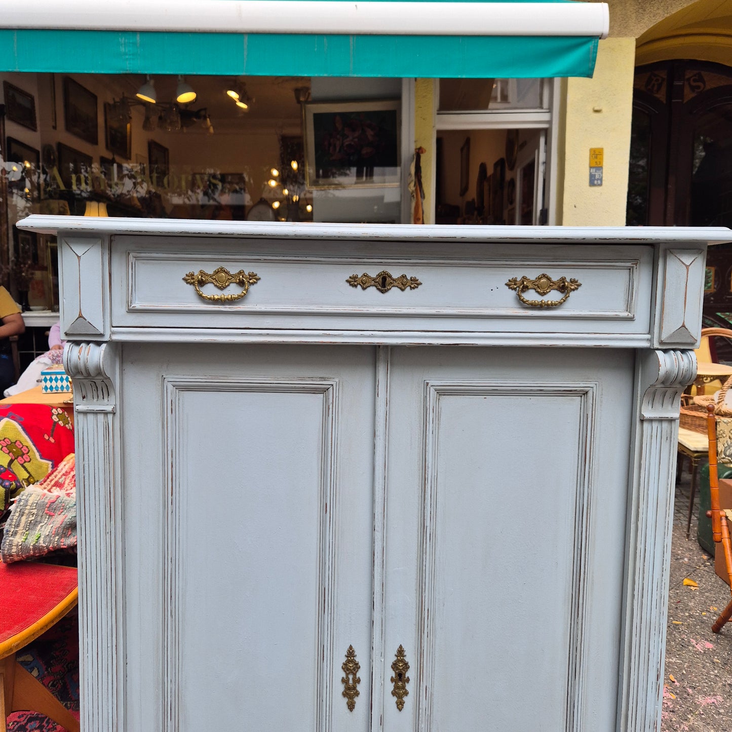 Antiker Jugendstil Vertiko mit Gründerzeit blaugrau Shabby Chic Kommode Hochschrank Hochkommode